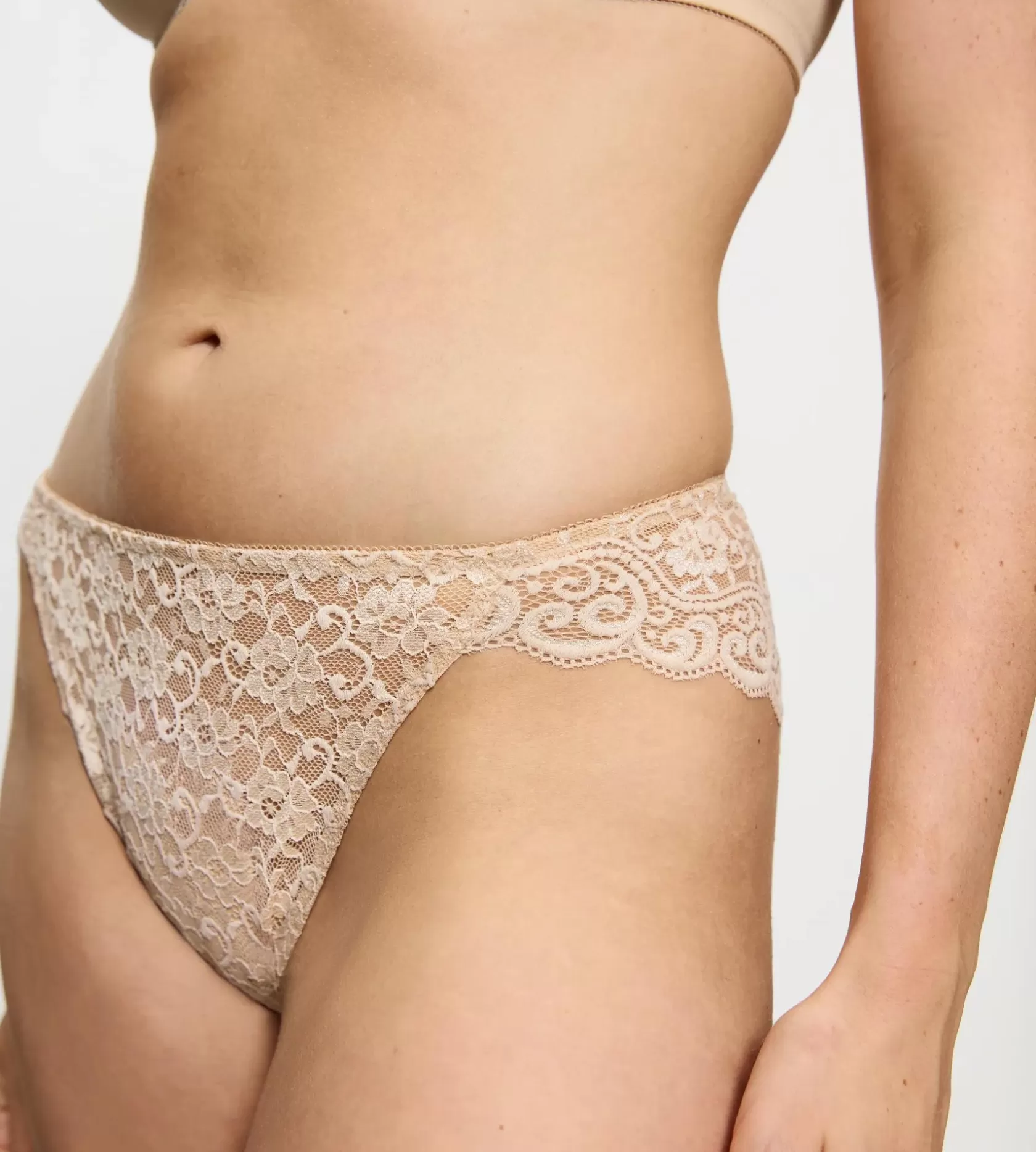 amourette_10.webp Triumph AMOURETTE Skin Hot