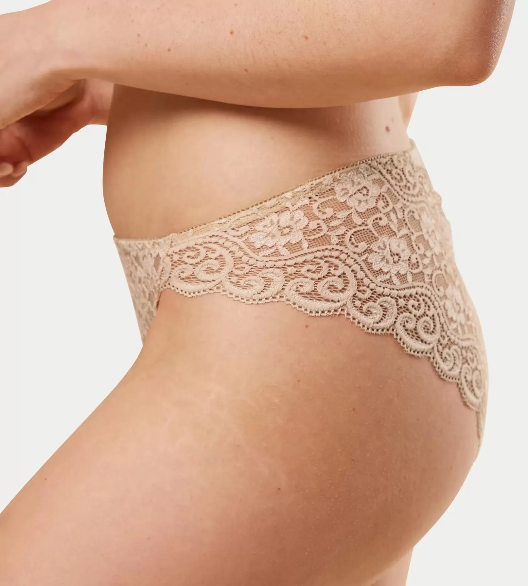 amourette_11.webp Triumph AMOURETTE Skin Hot