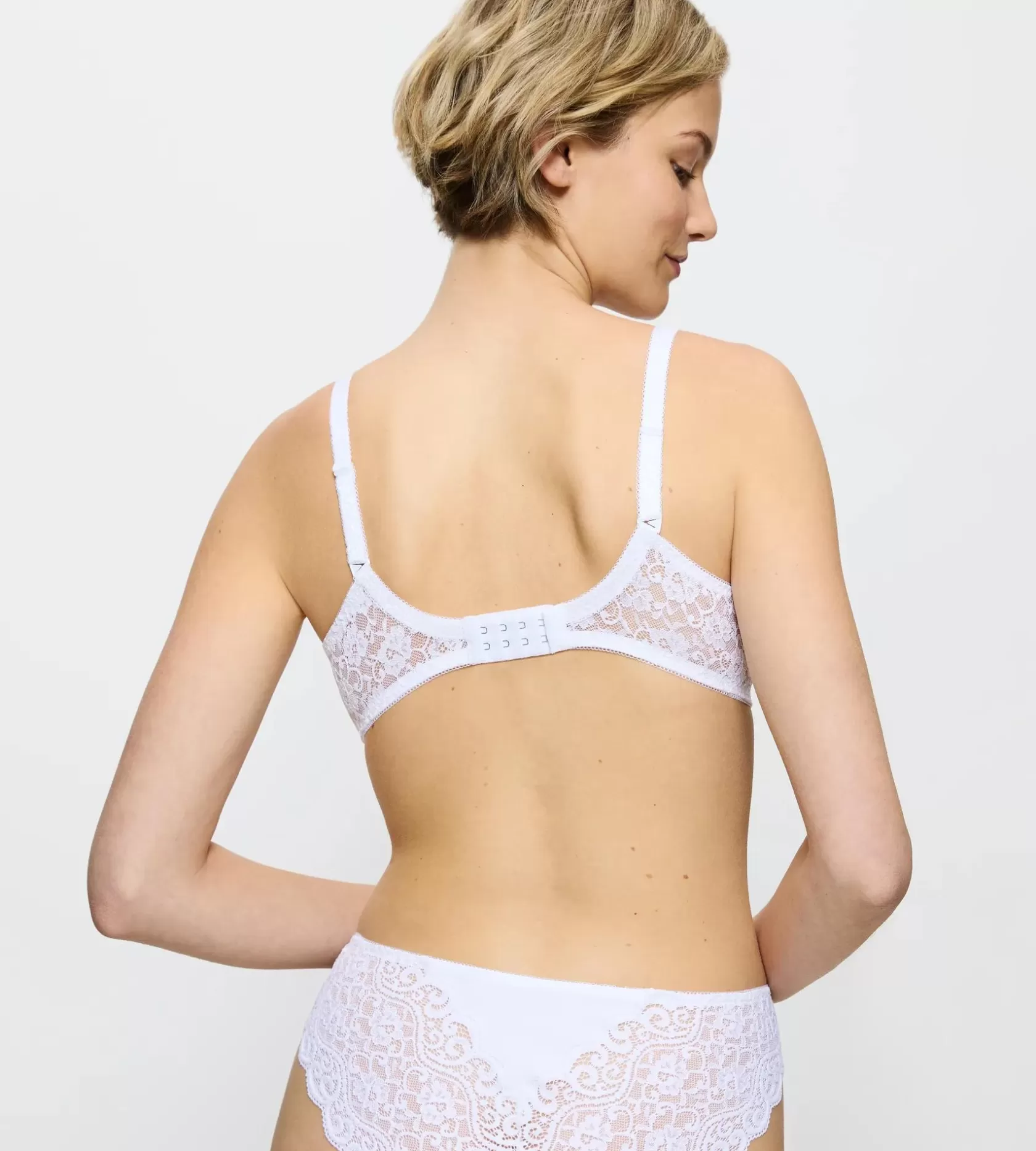 amourette_5-23.webp Triumph AMOURETTE White Flash Sale