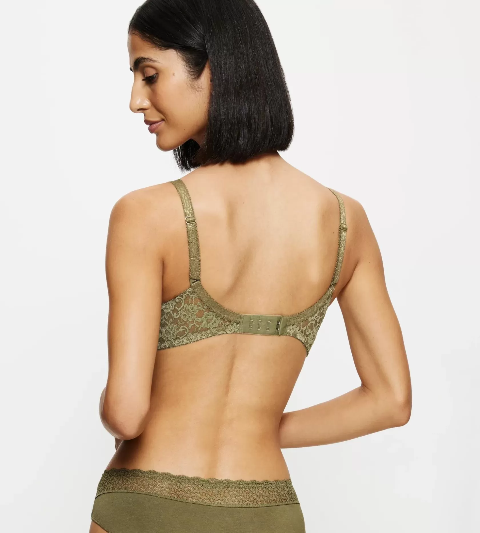 amourette_5-38.webp Triumph AMOURETTE MartiniOlive Hot