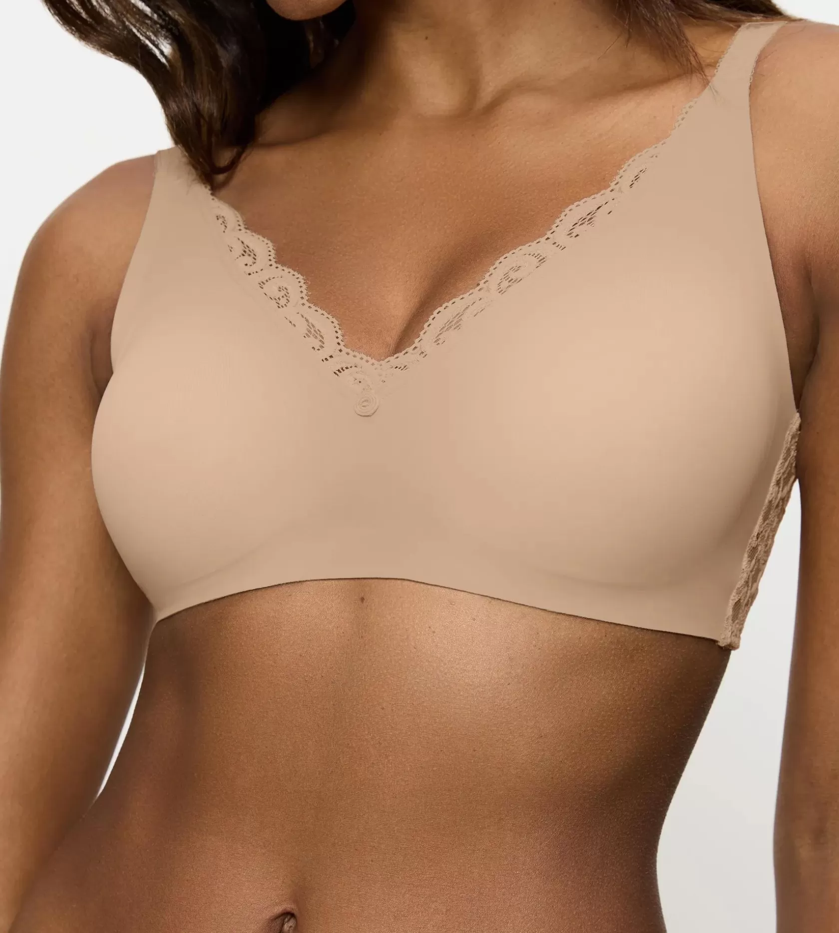 amourette_7-48.webp Triumph AMOURETTE Skin Online