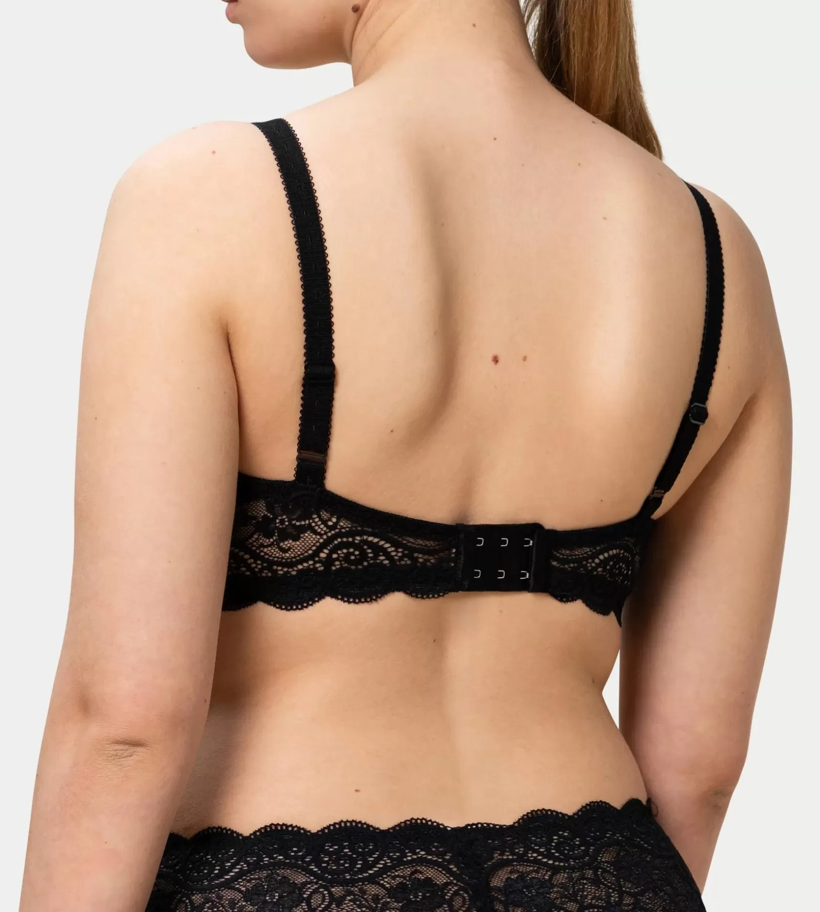 amourette__5-5.webp Triumph AMOURETTE 300 Shop