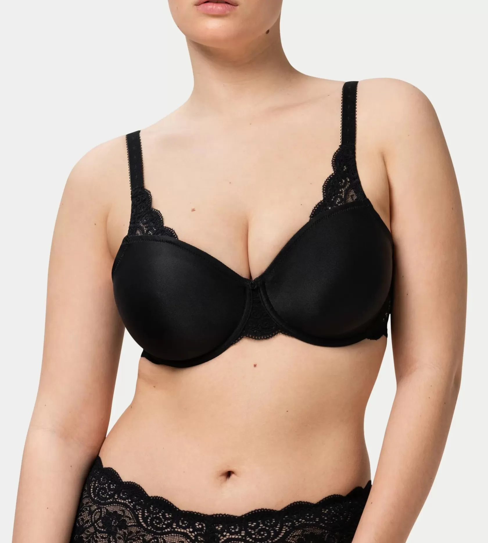 amourette__6-5.webp Triumph AMOURETTE 300 Shop