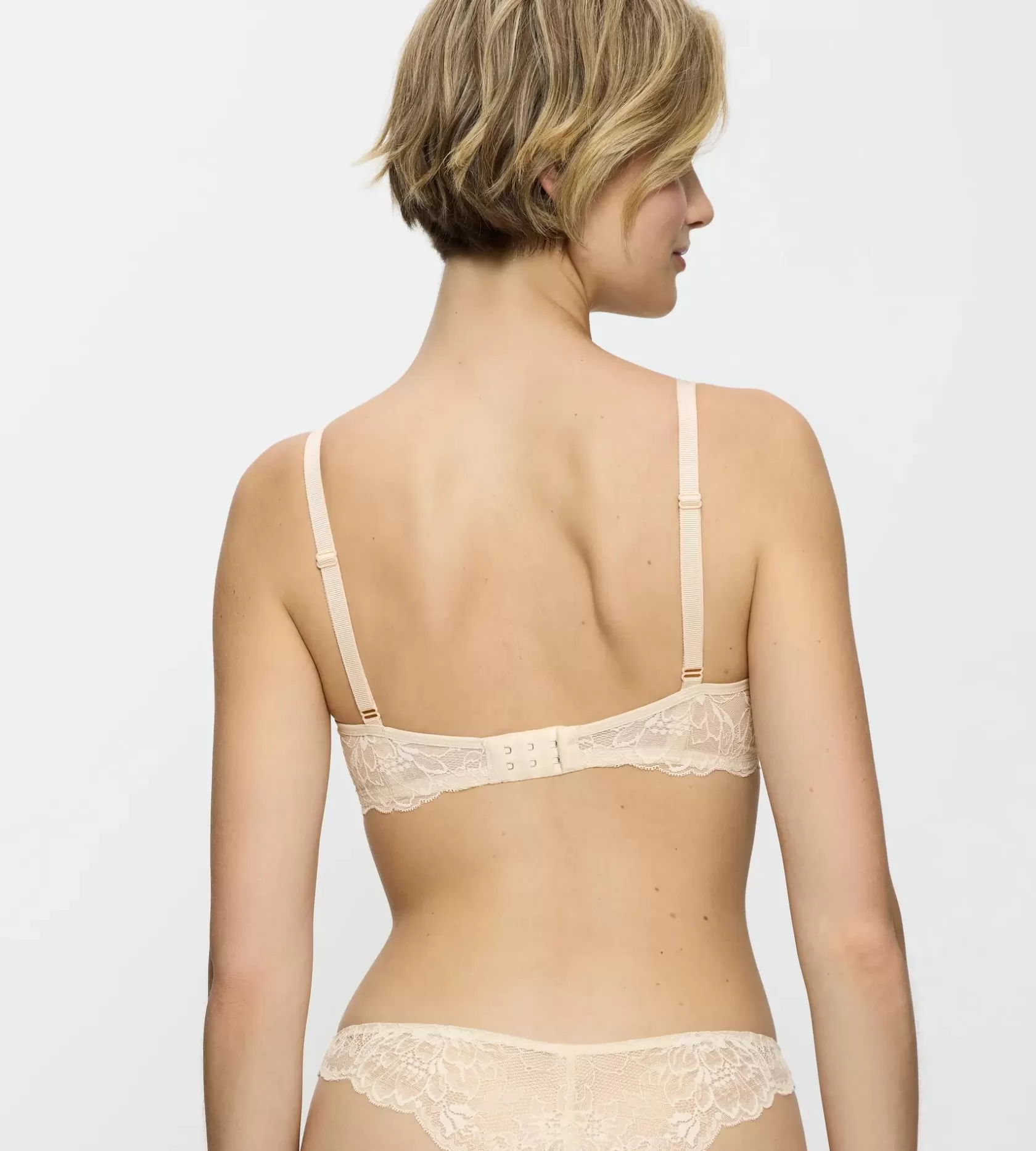 amourette_charm_5-30.webp Triumph AMOURETTE CHARM CreamyDream Discount