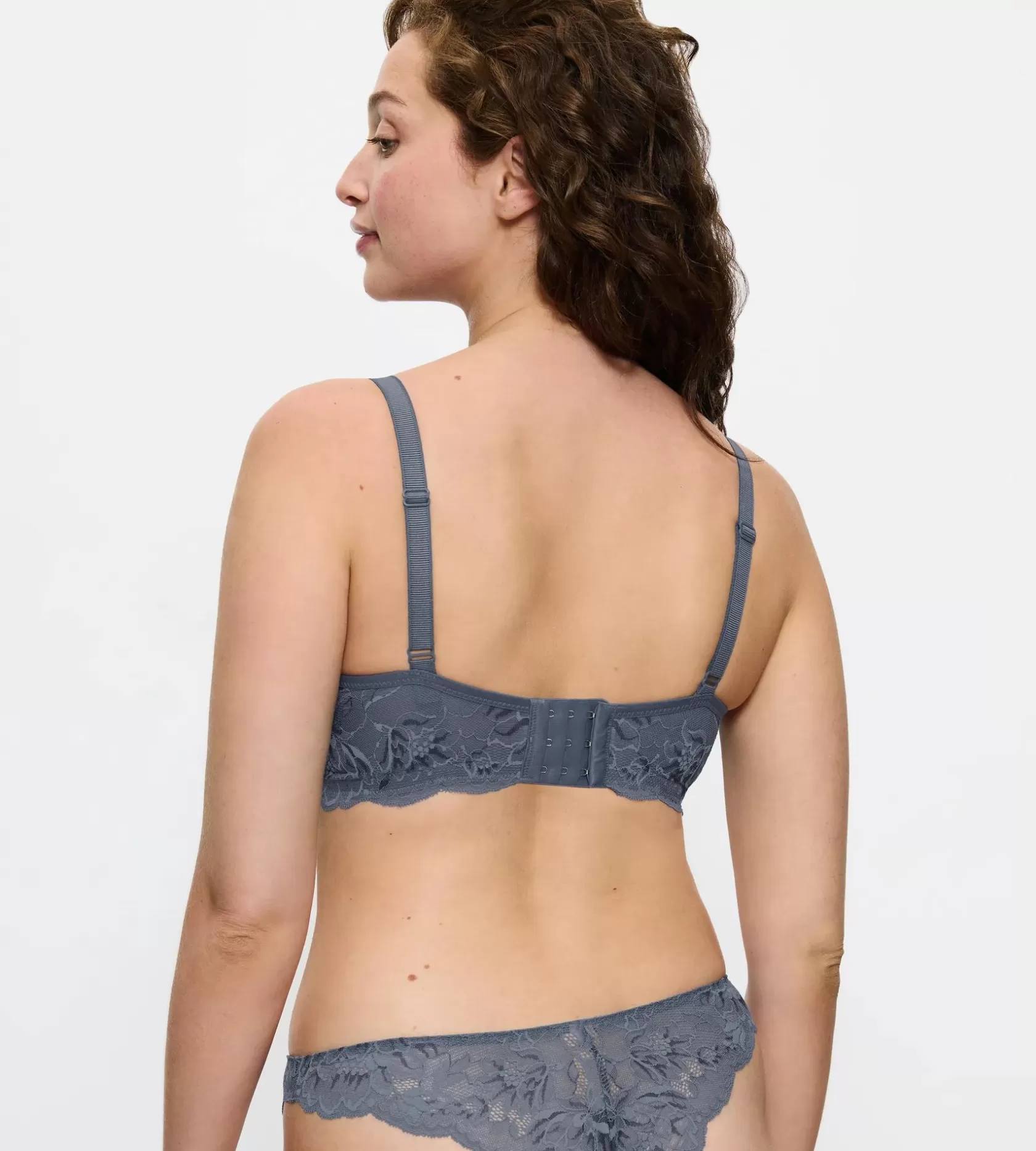 amourette_charm_5-44.webp Triumph AMOURETTE CHARM CloudyBlue Online