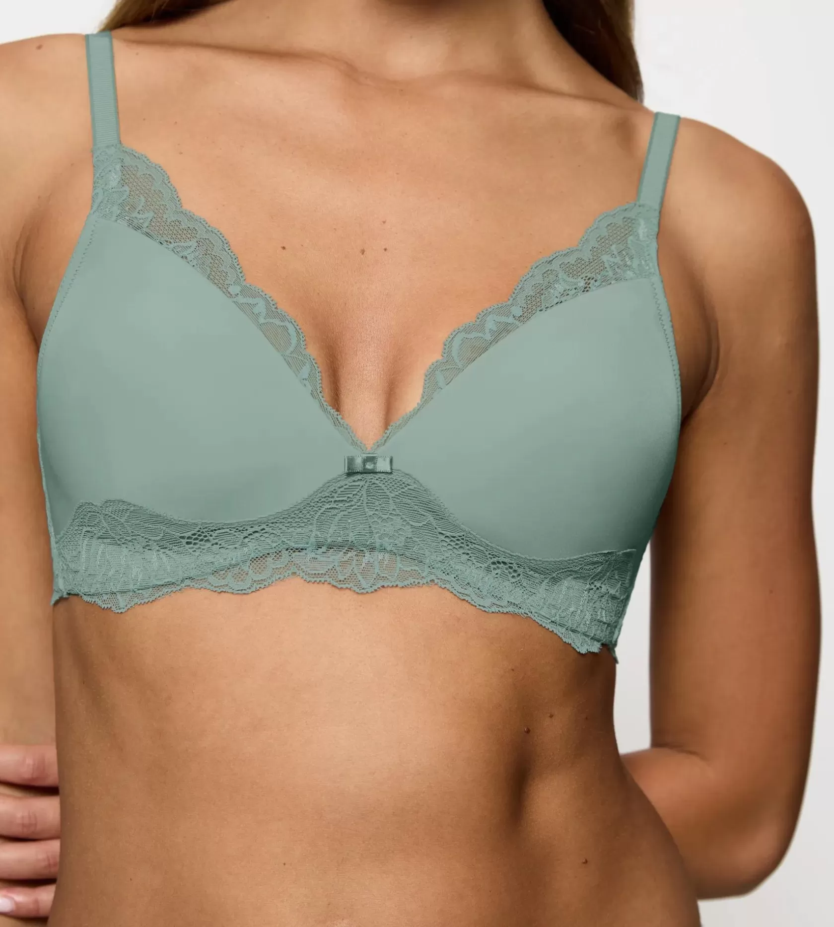 amourette_charm_7-18.webp Triumph AMOURETTE CHARM Abstinthe Store