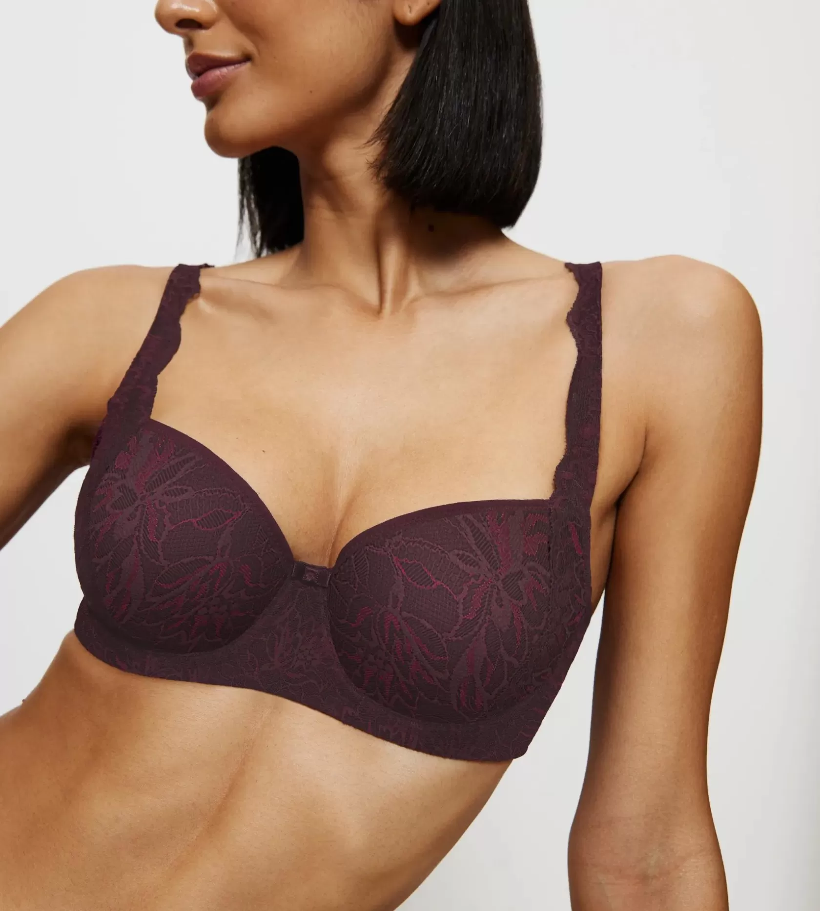 amourette_charm_7-34.webp Triumph AMOURETTE CHARM Burgundy Hot