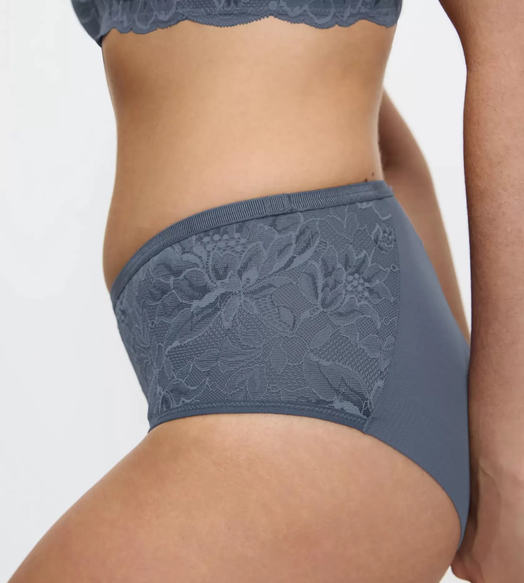 amourette_charm_7-4.webp Triumph AMOURETTE CHARM CloudyBlue Flash Sale