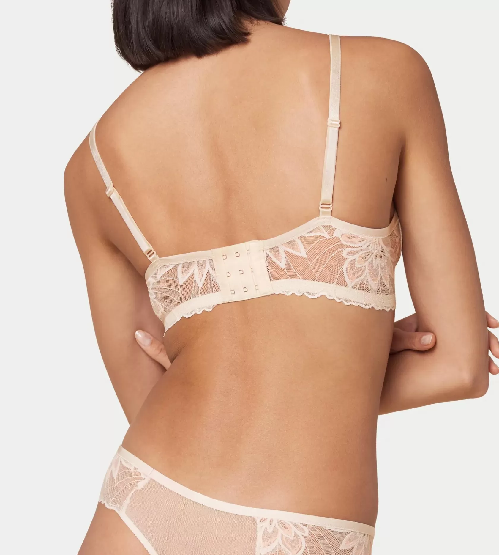 amourette_charm_delight_5-3.webp Triumph AMOURETTE CHARM DELIGHT Freshpowder Clearance