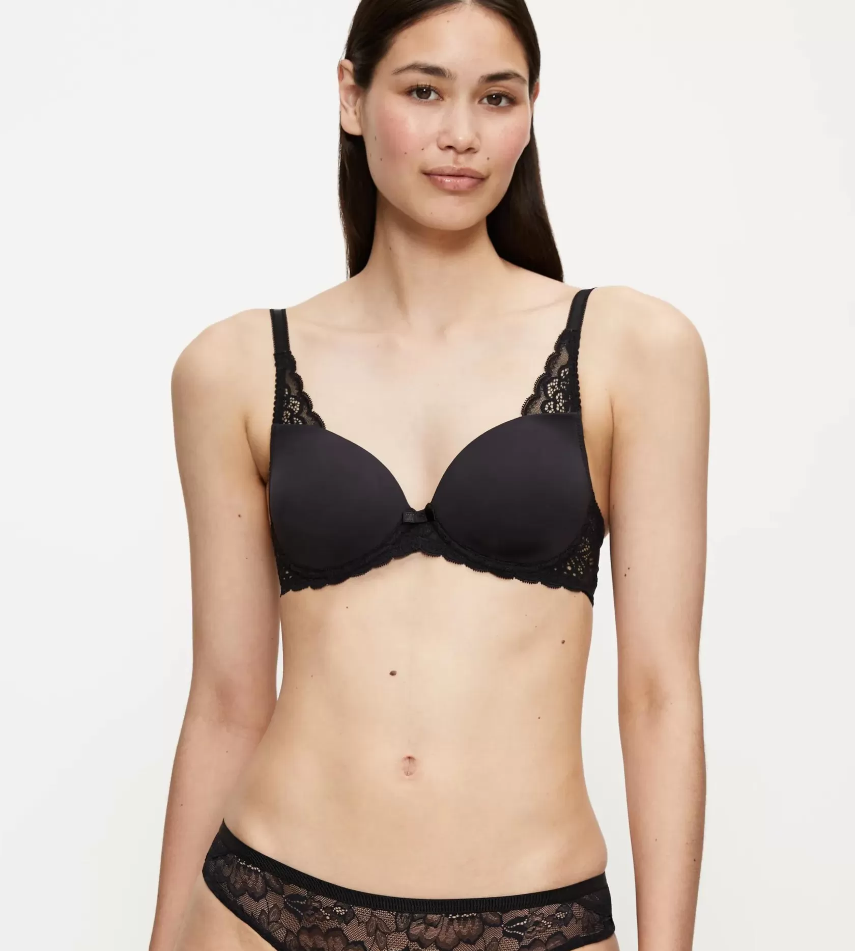 Triumph AMOURETTE SPOTLIGHT Black Shop