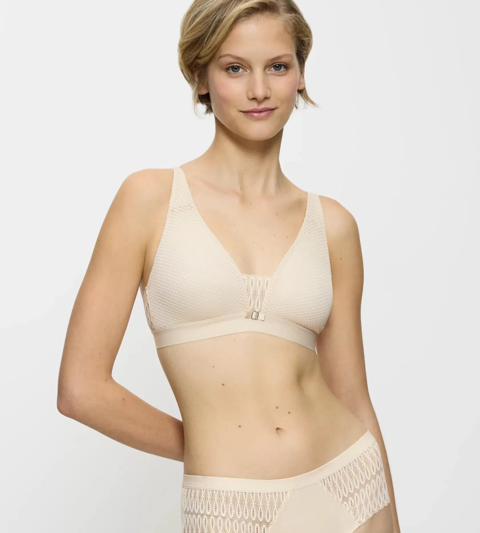 Triumph AURA SPOTLIGHT CreamyDream Outlet