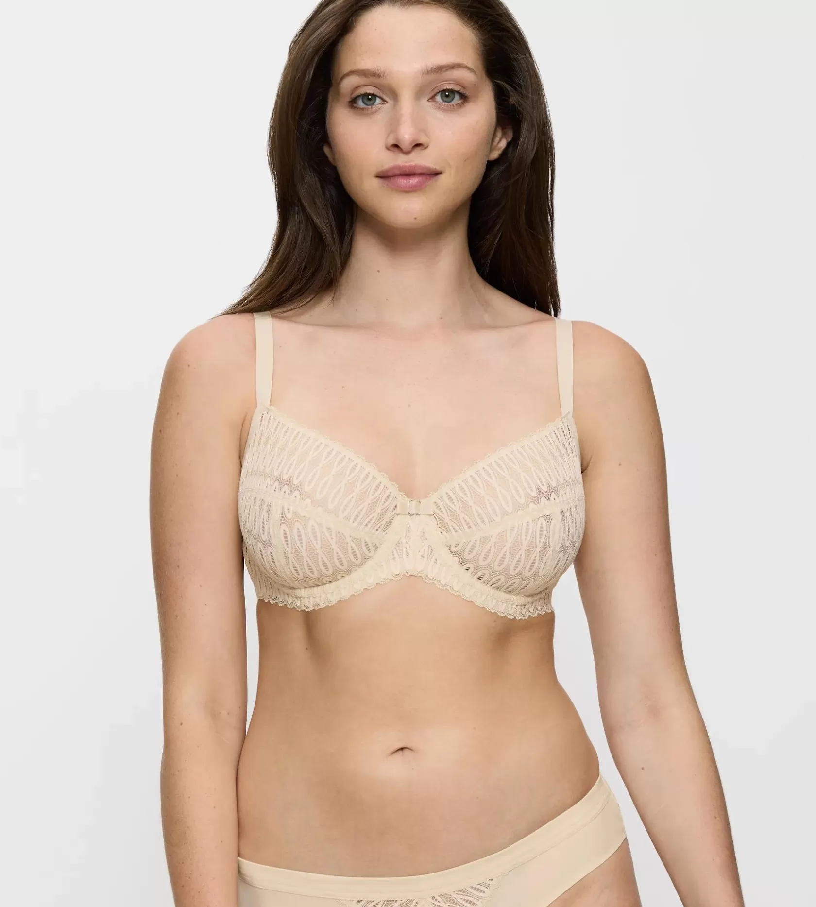 Triumph AURA SPOTLIGHT CreamyDream Flash Sale