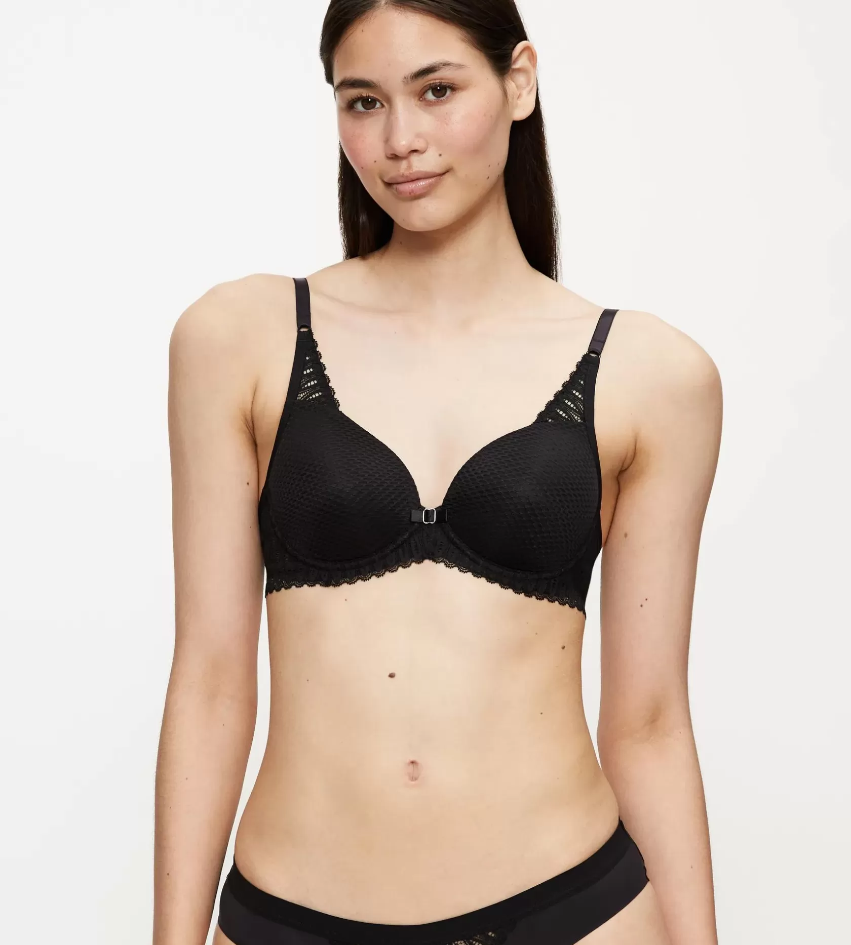 Triumph AURA SPOTLIGHT Black Sale