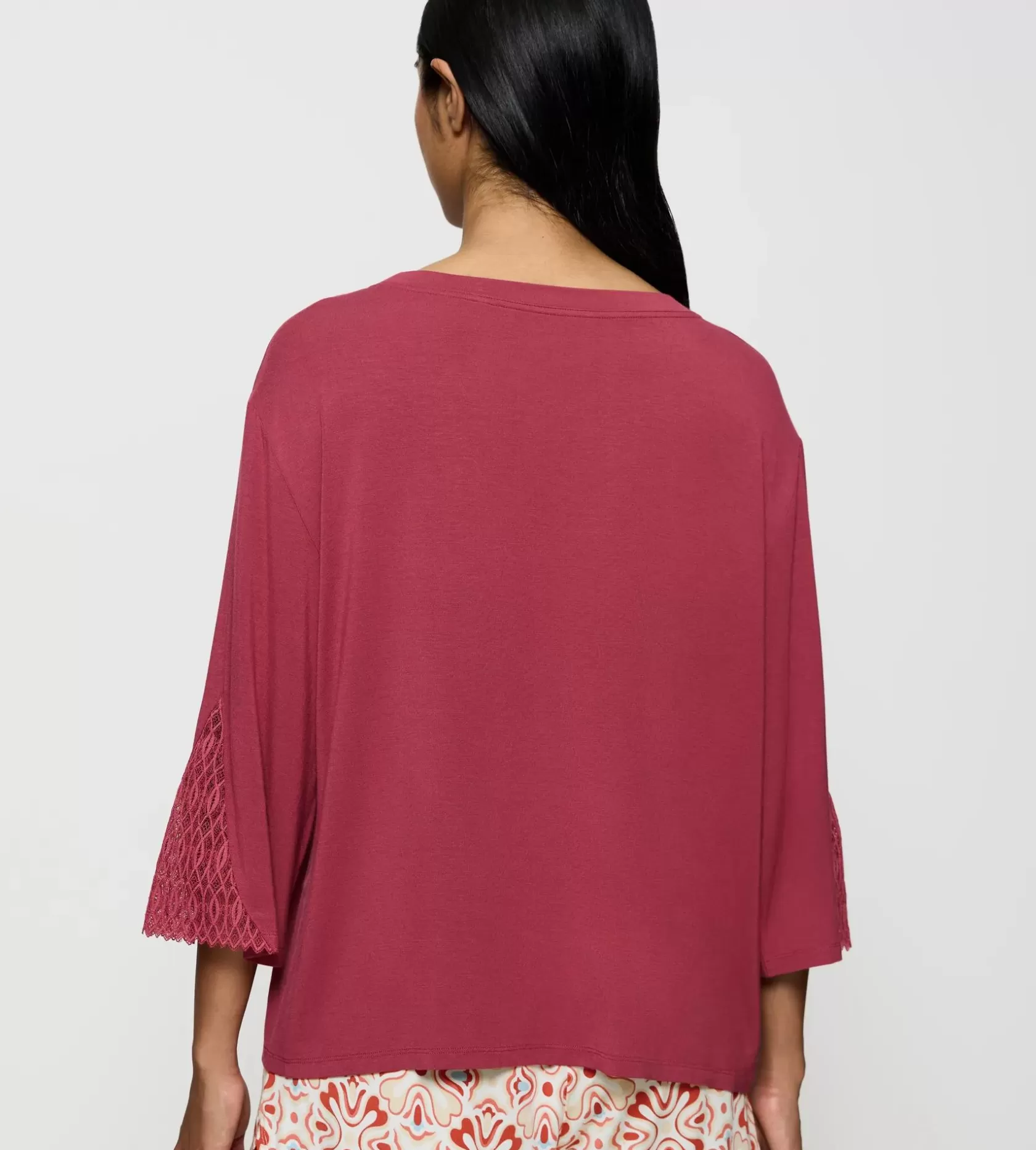 aura_spotlight_5-10.webp Triumph AURA SPOTLIGHT Strawberryallure Hot