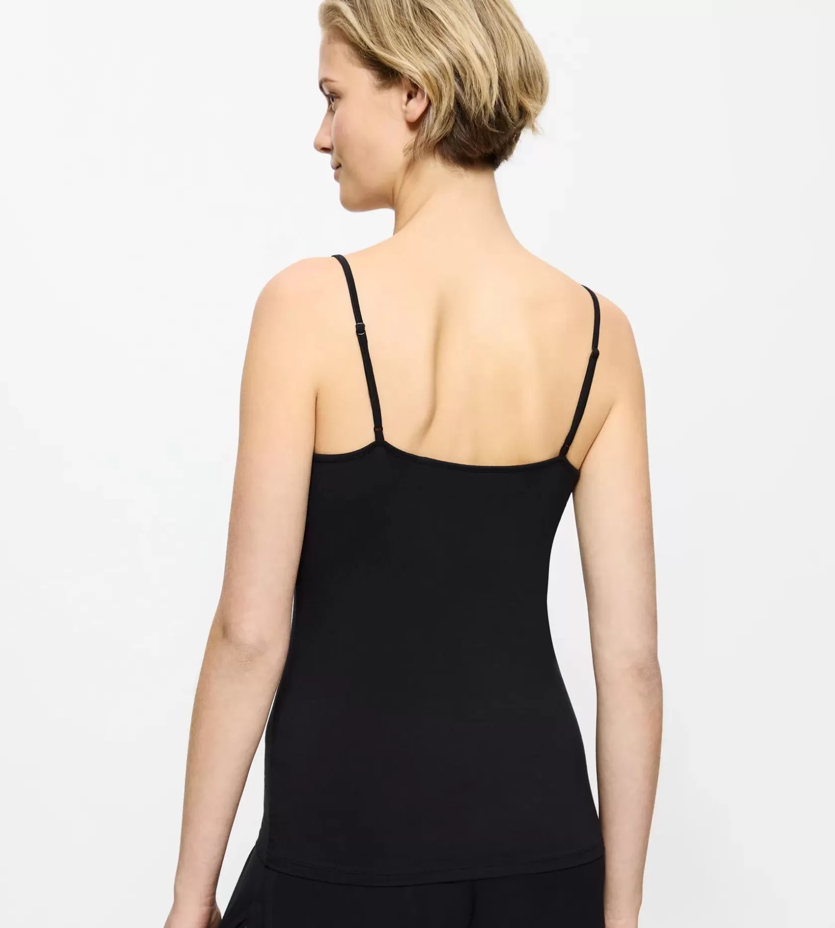 aura_spotlight_5-3.webp Triumph AURA SPOTLIGHT Black Outlet