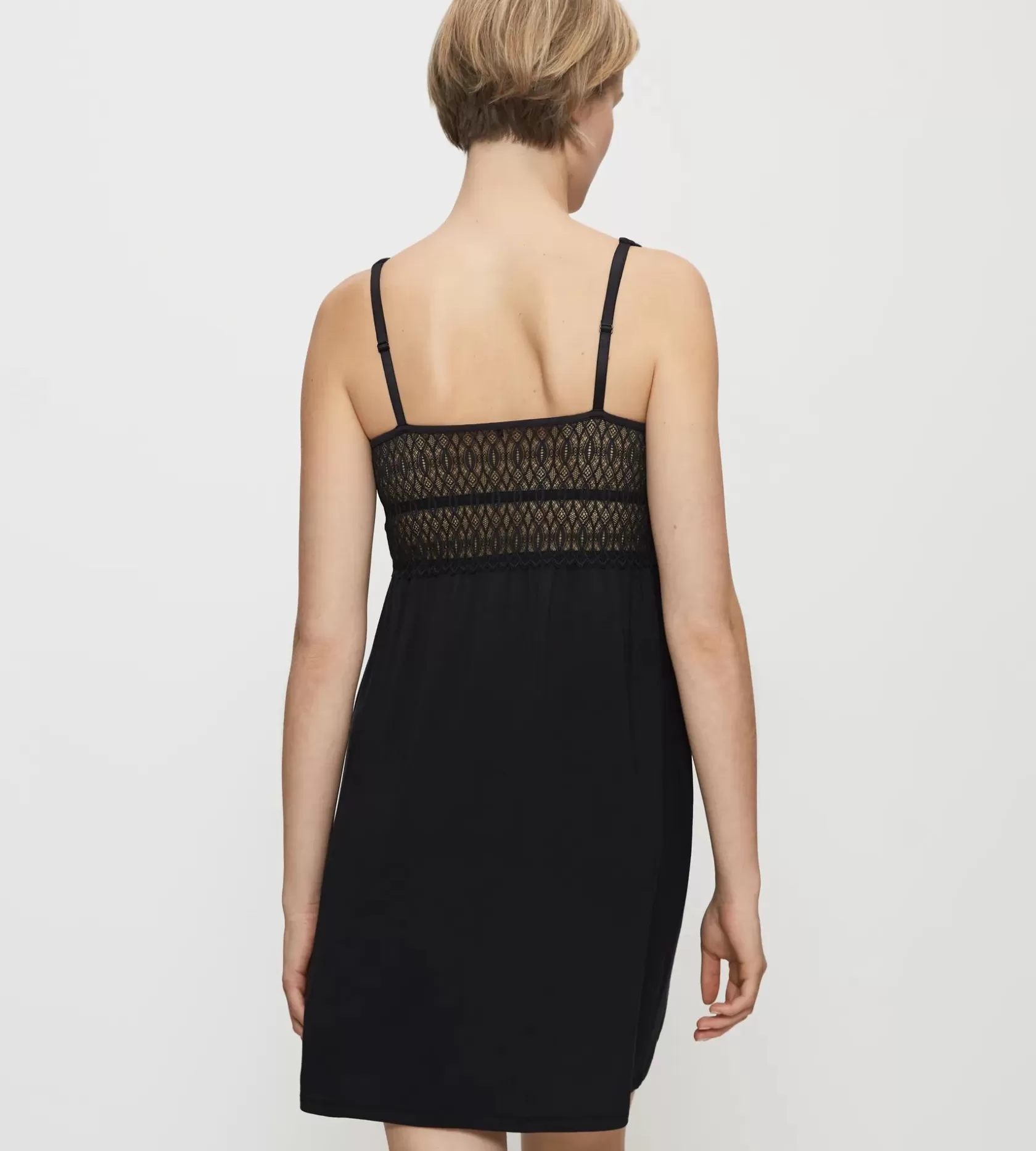 aura_spotlight_5-6.webp Triumph AURA SPOTLIGHT Black Online