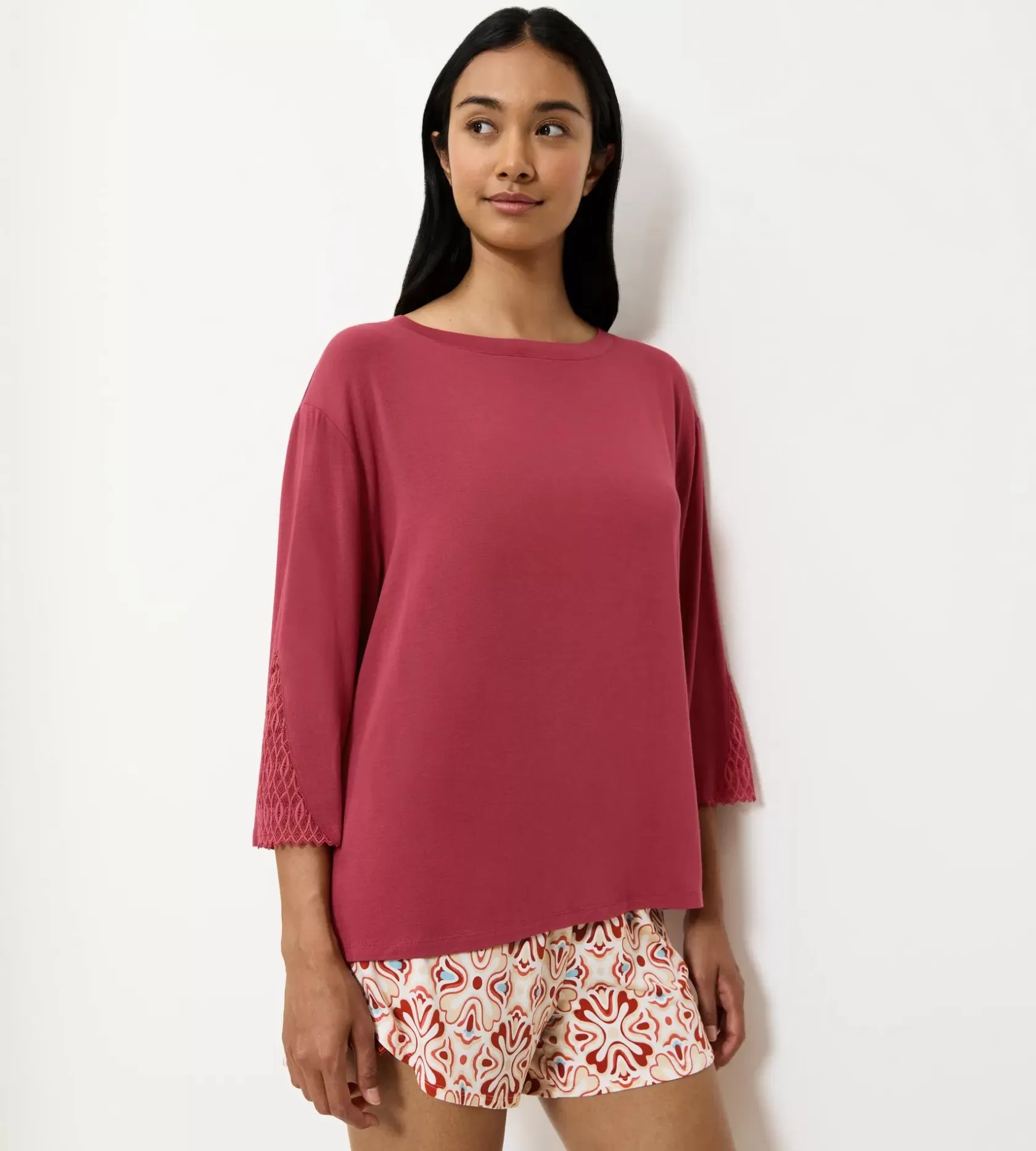 aura_spotlight_6-10.webp Triumph AURA SPOTLIGHT Strawberryallure Hot