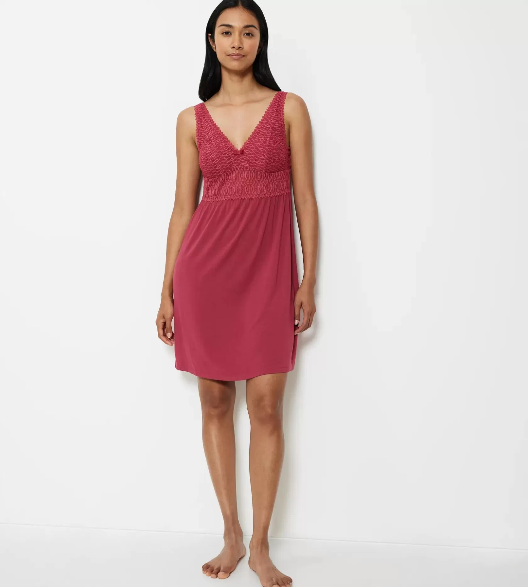 aura_spotlight_6-4.webp Triumph AURA SPOTLIGHT Strawberryallure Discount