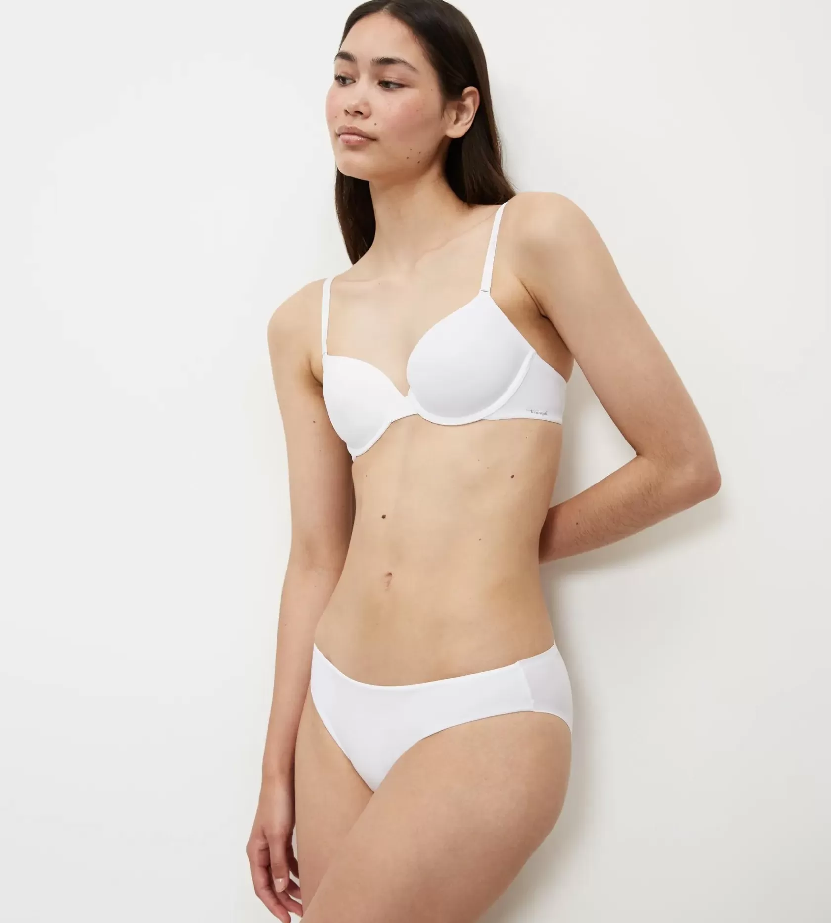 body_makeup_6.webp Triumph BODY MAKE-UP White Online