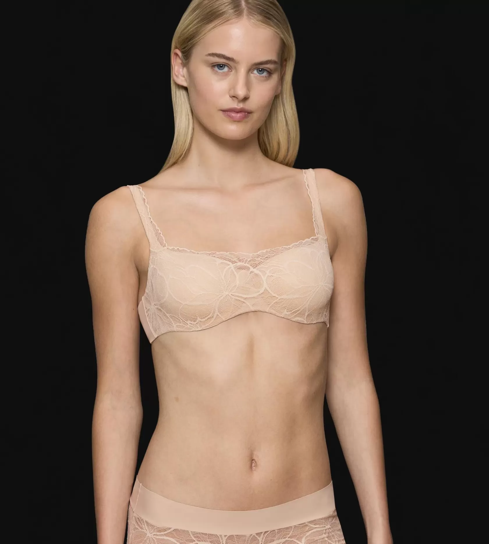 Triumph BODY MAKE-UP ILLUSION LACE NudeBeige Flash Sale