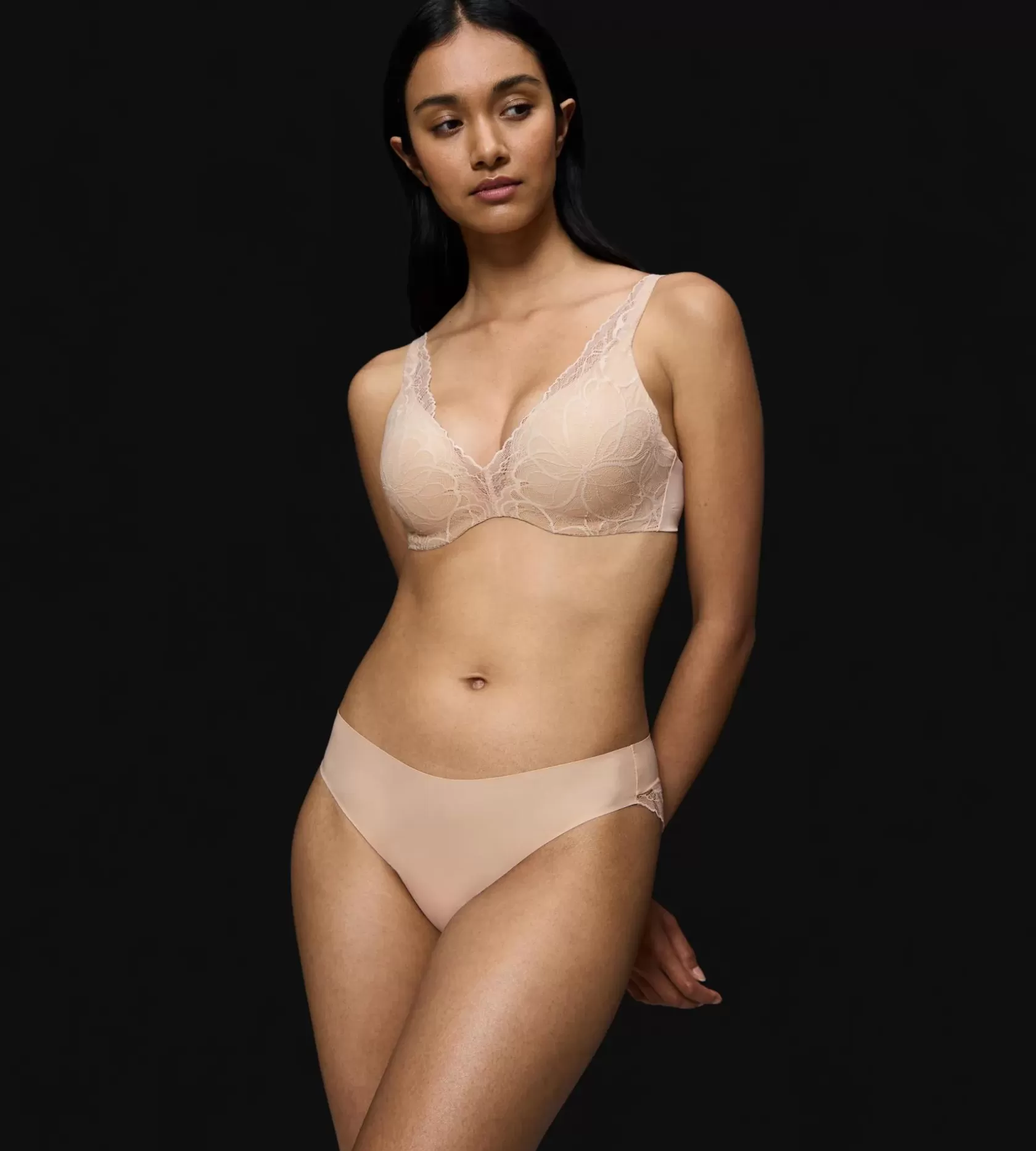 body_makeup_illusion_lace_6-11.webp Triumph BODY MAKE-UP ILLUSION LACE NudeBeige Best