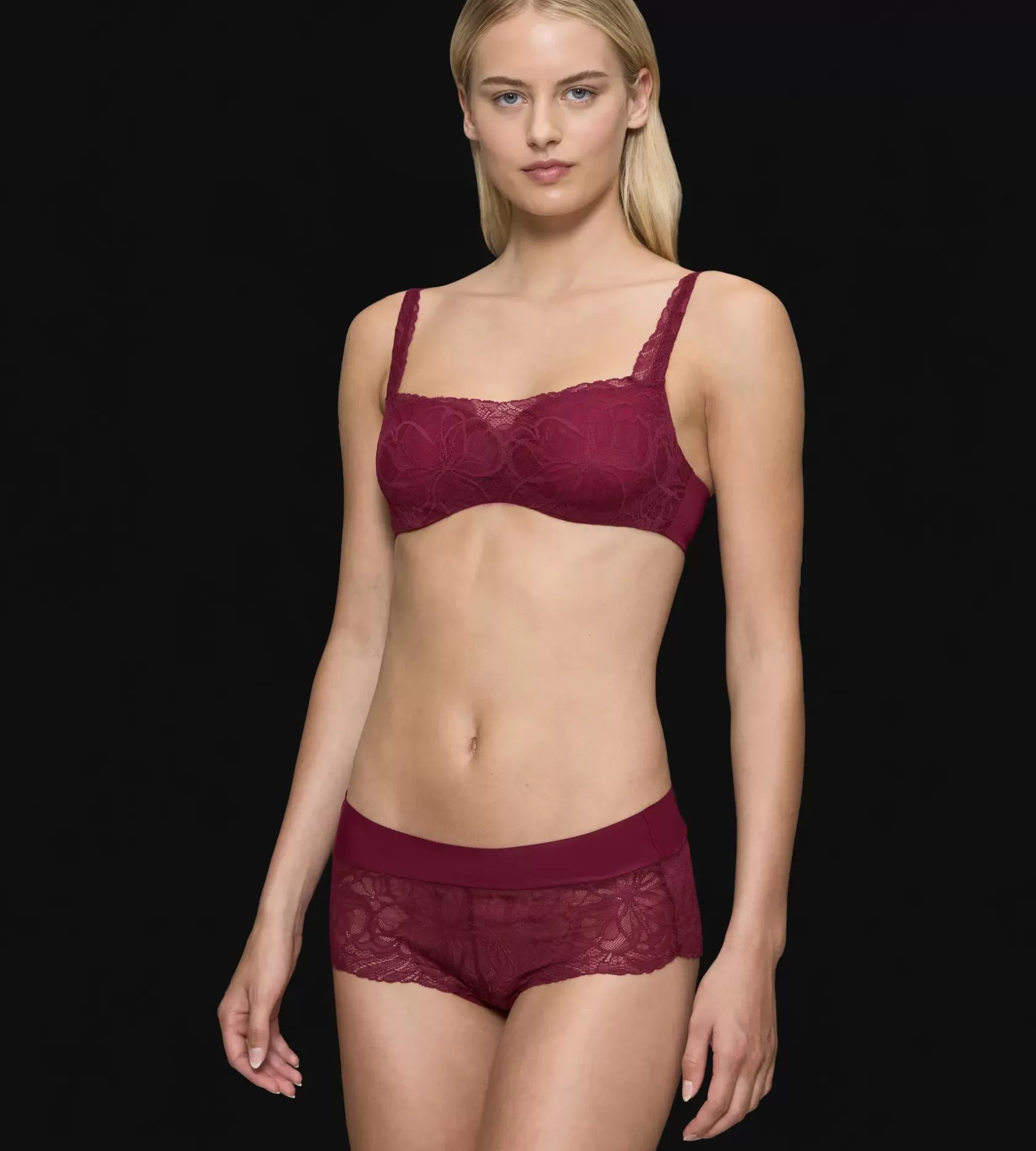 body_makeup_illusion_lace_6-8.webp Triumph BODY MAKE-UP ILLUSION LACE Woodrose Sale