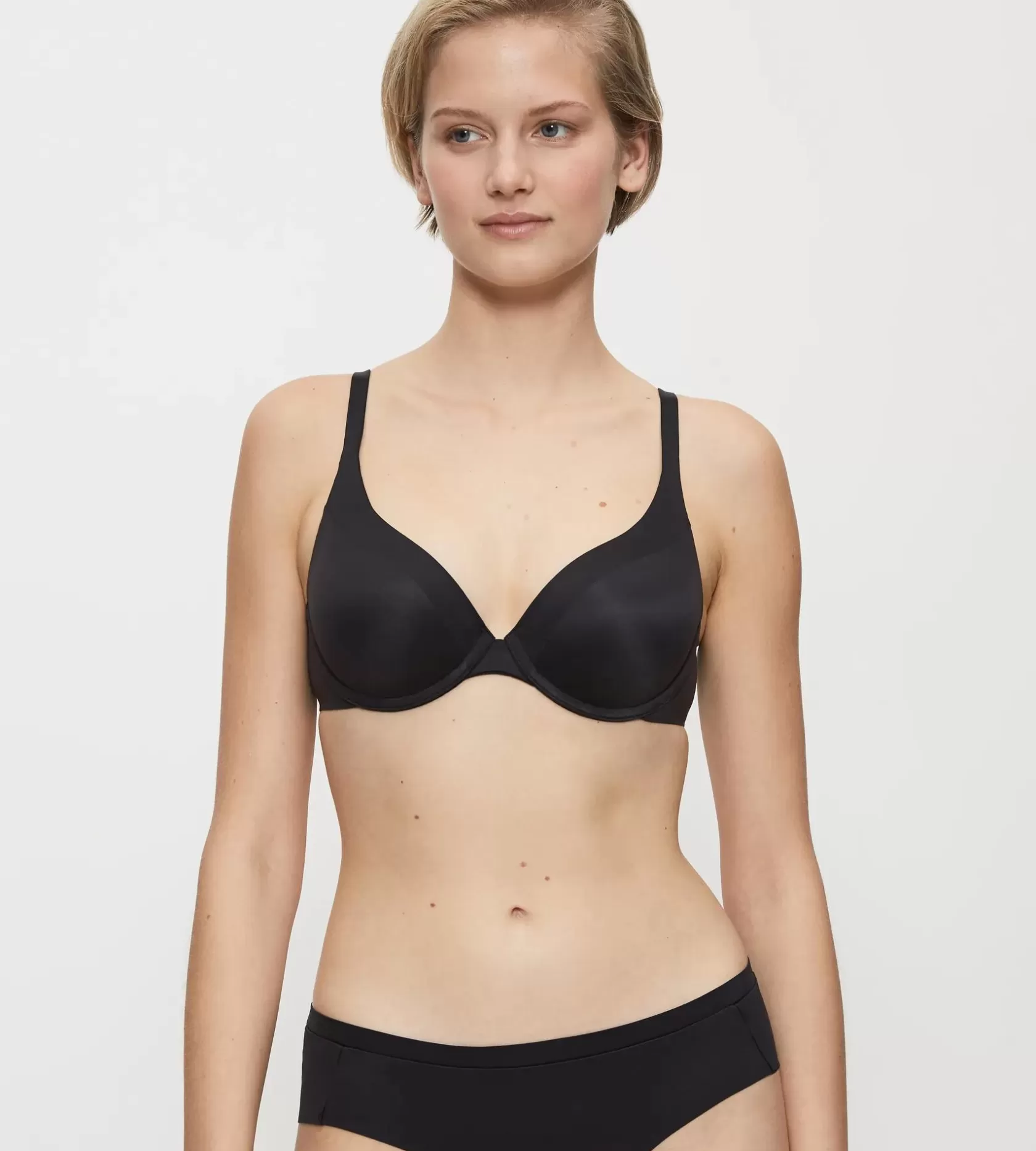 Triumph BODY MAKE-UP SOFT TOUCH Black Flash Sale