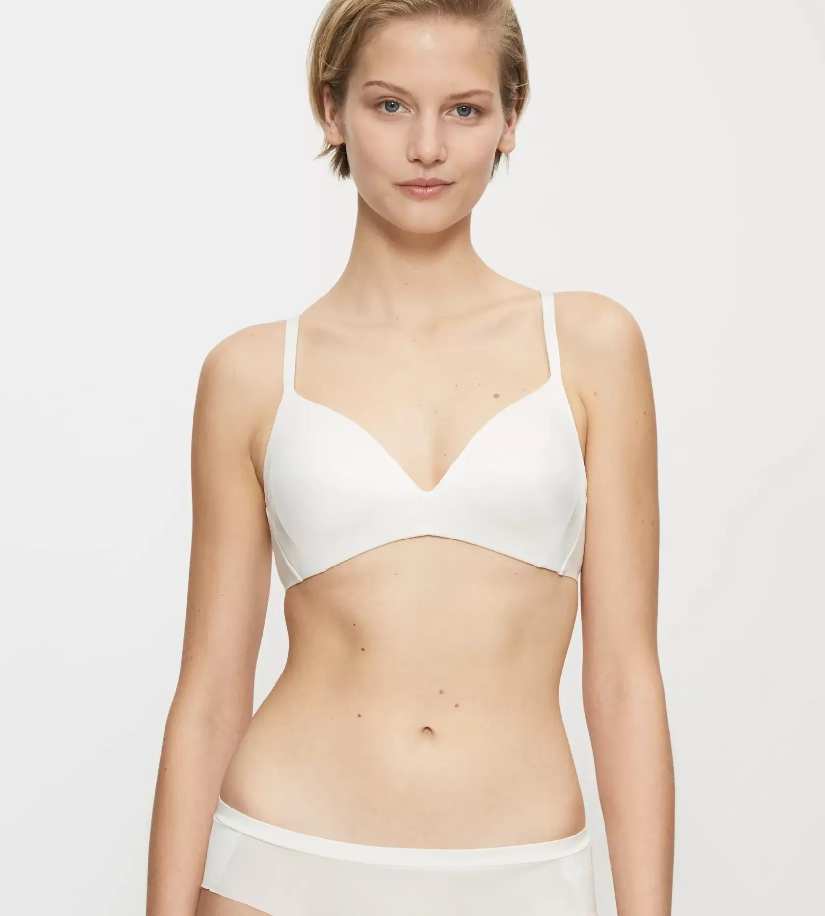 Triumph BODY MAKE-UP SOFT TOUCH Vanille Store