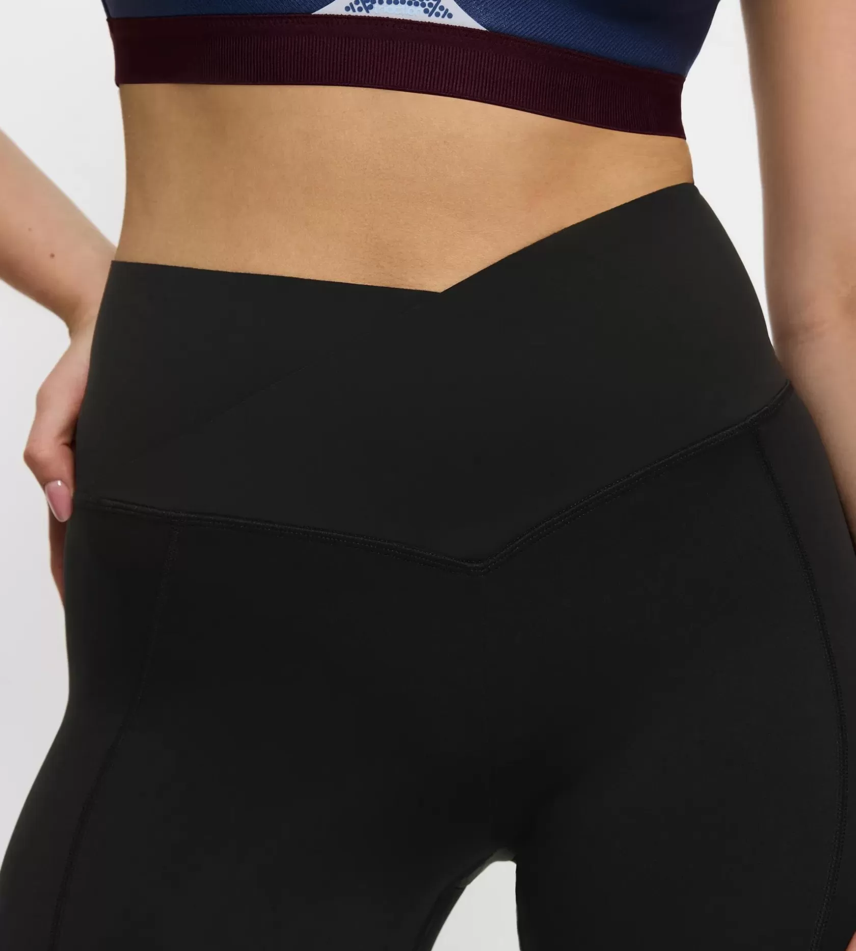 cardio_rtw_8-4.webp Triumph CARDIO RTW Black Flash Sale