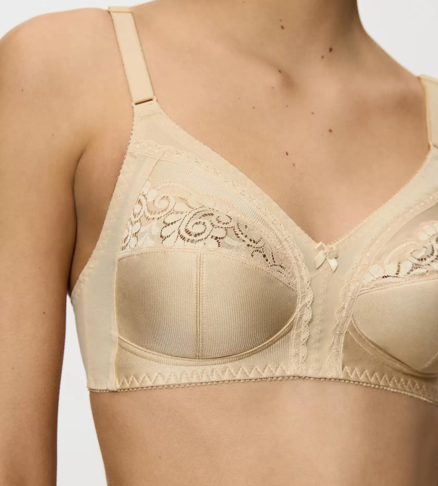 claudette__7.webp Triumph CLAUDETTE 104 Teint Cheap