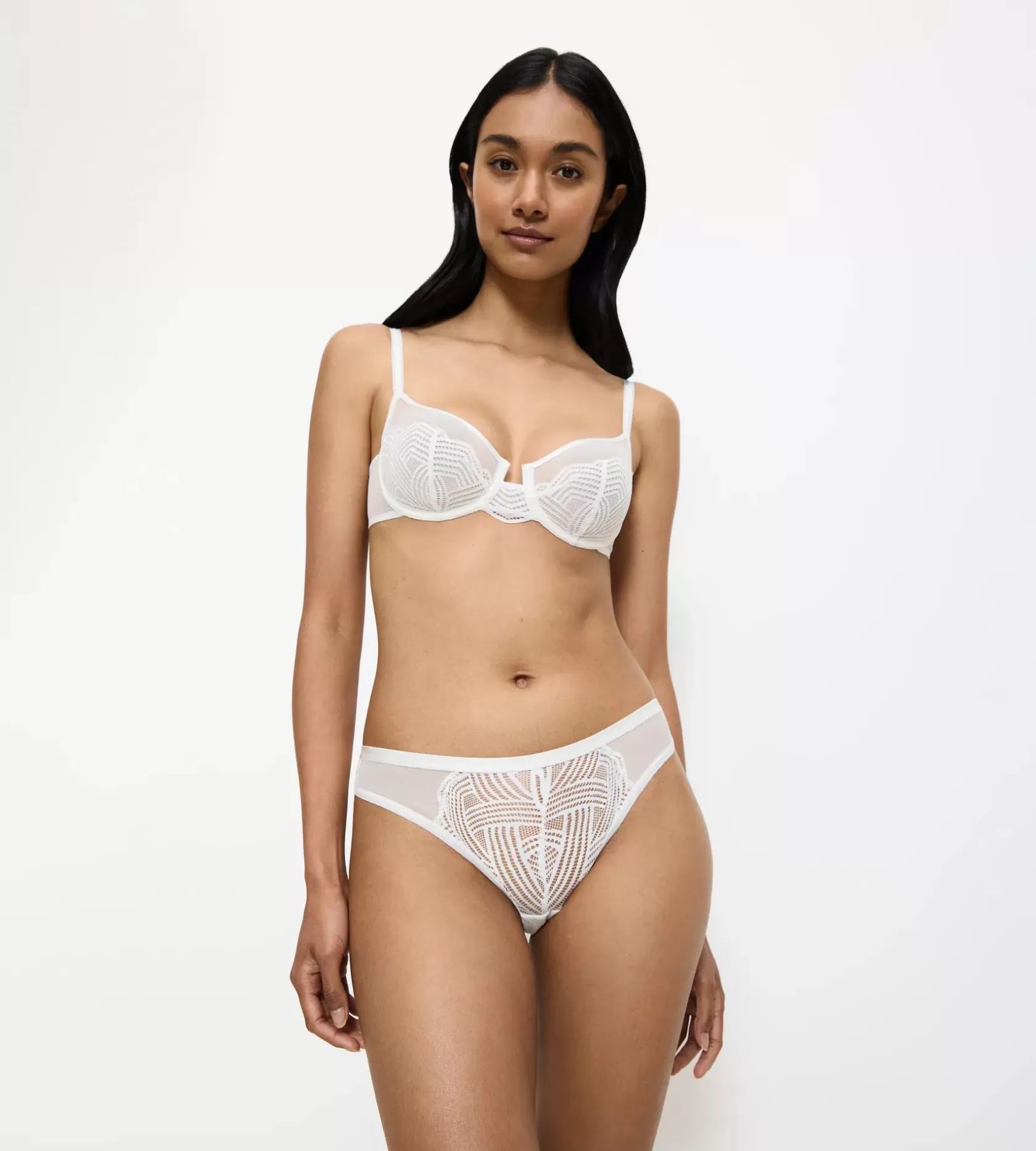 delightful_spotlight_6-4.webp Triumph DELIGHTFUL SPOTLIGHT SilkWhite Best Sale
