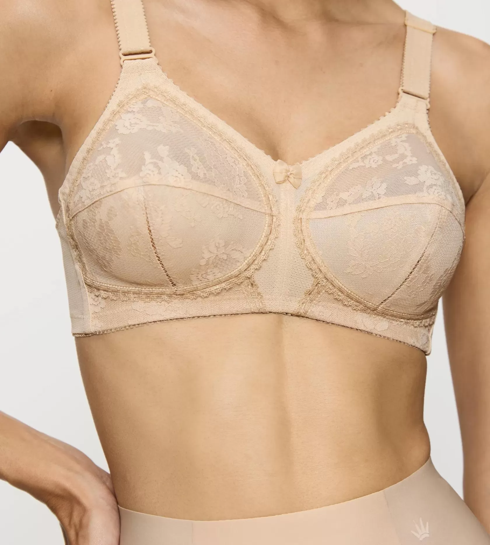 doreen_7-2.webp Triumph DOREEN Skin Best