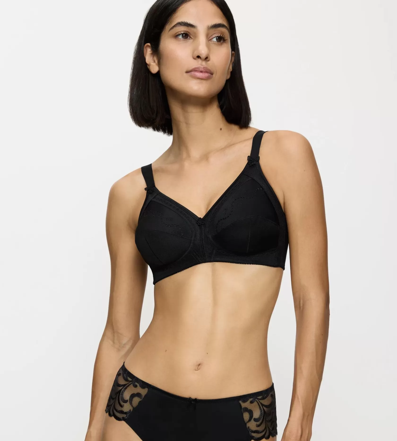 Triumph DOREEN + COTTON 01 Black Hot