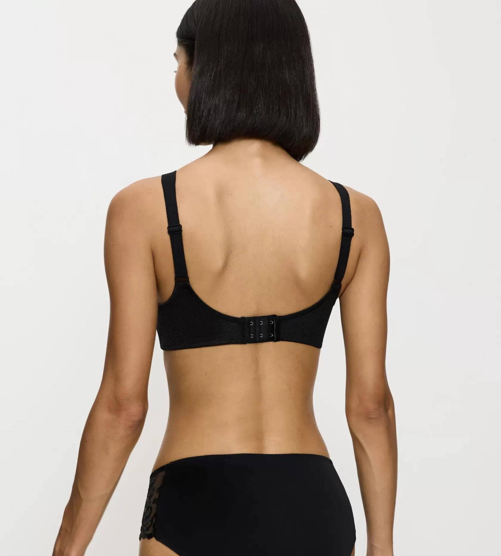 doreen__cotton__5-2.webp Triumph DOREEN + COTTON 01 Black Hot