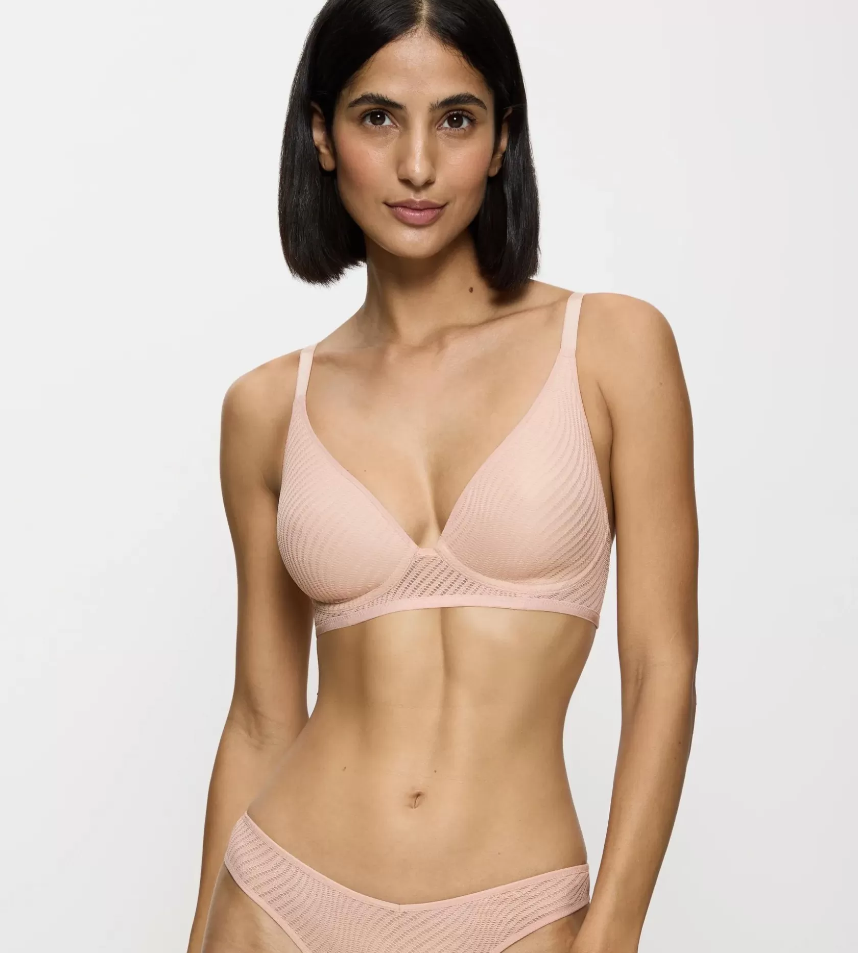 harmony_spotlight_4-17.webp Triumph HARMONY SPOTLIGHT FigPink Fashion