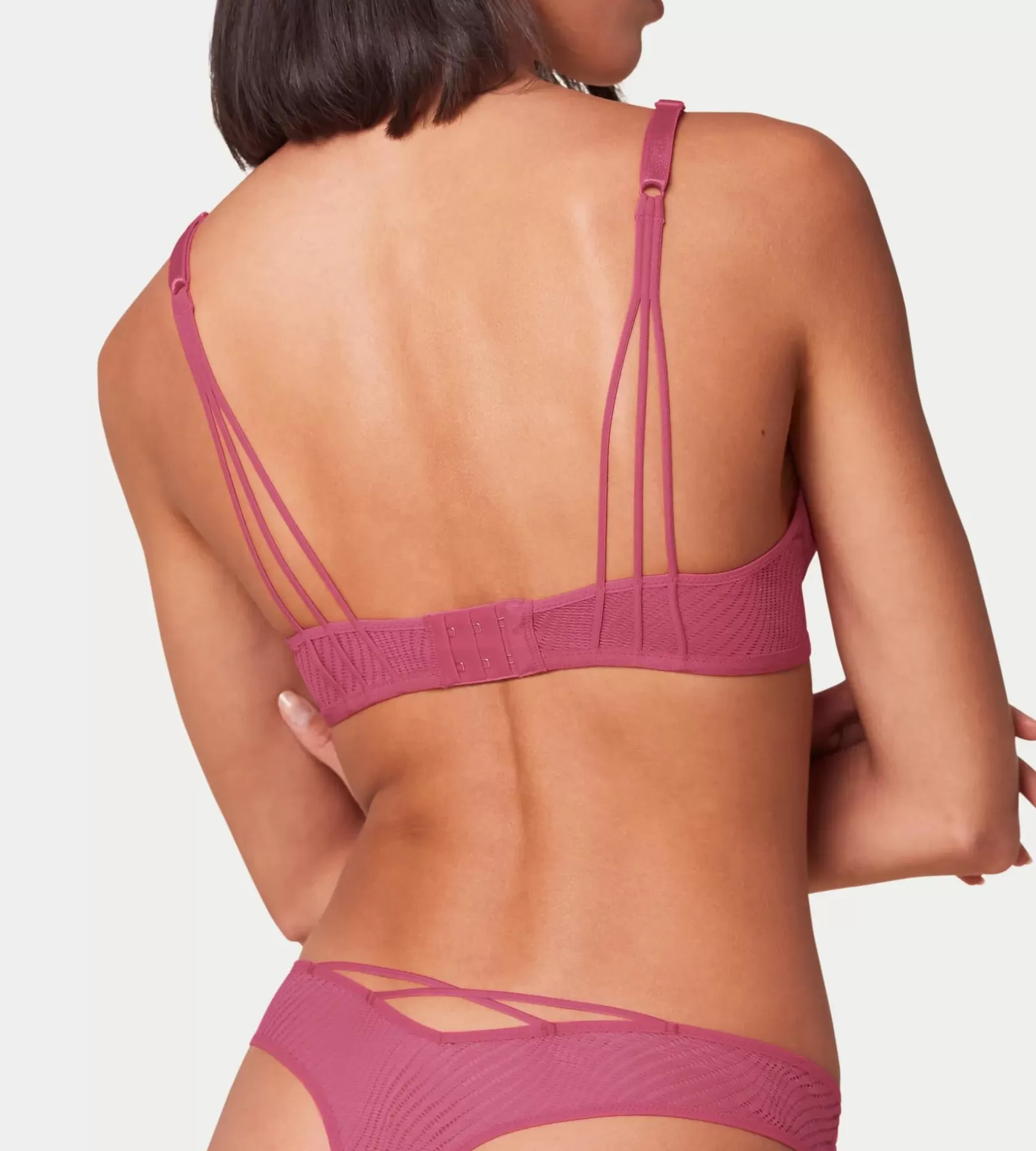 harmony_spotlight_5-11.webp Triumph HARMONY SPOTLIGHT Riperaspberry New