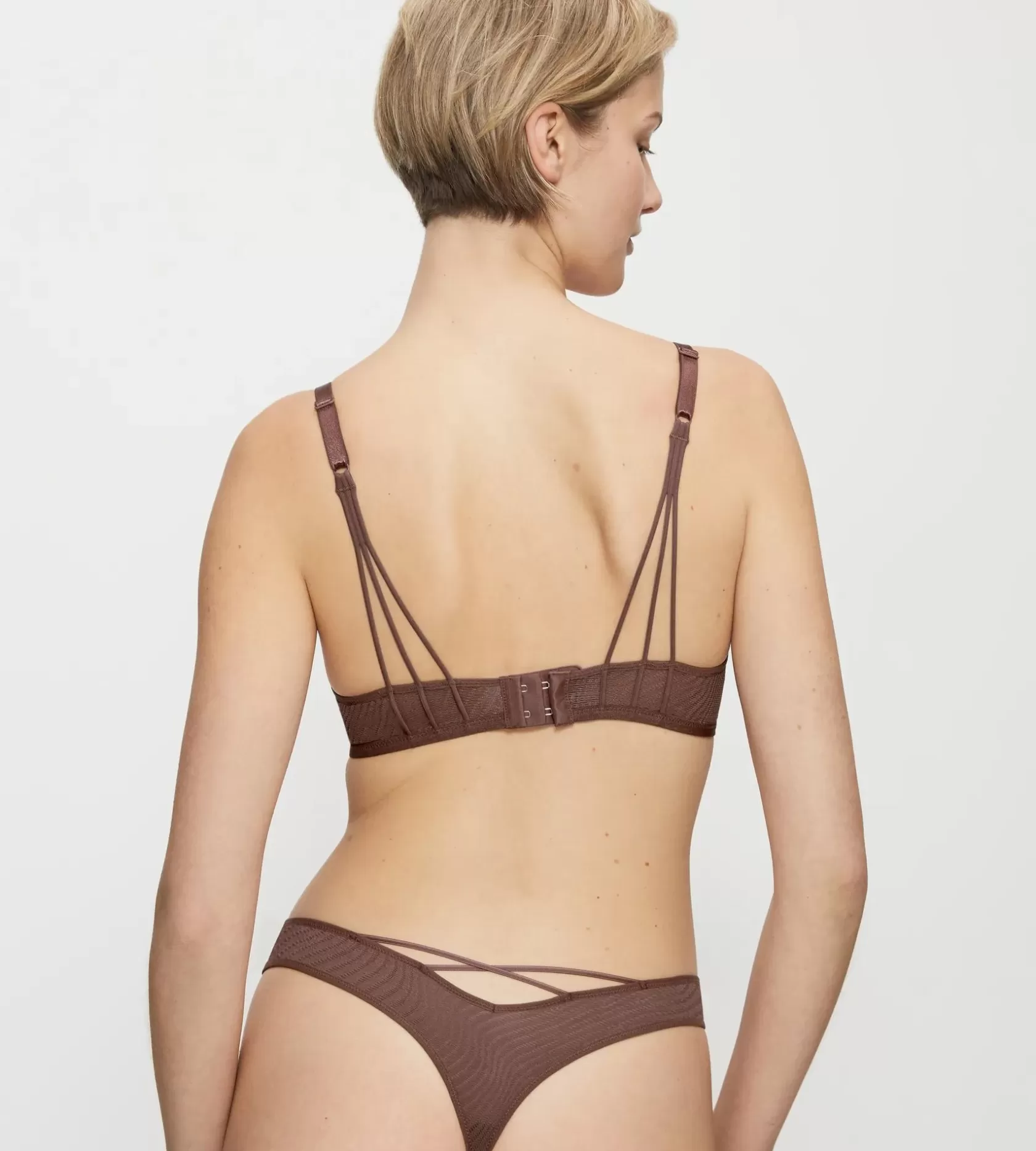 harmony_spotlight_5-13.webp Triumph HARMONY SPOTLIGHT CocoaSugar Fashion