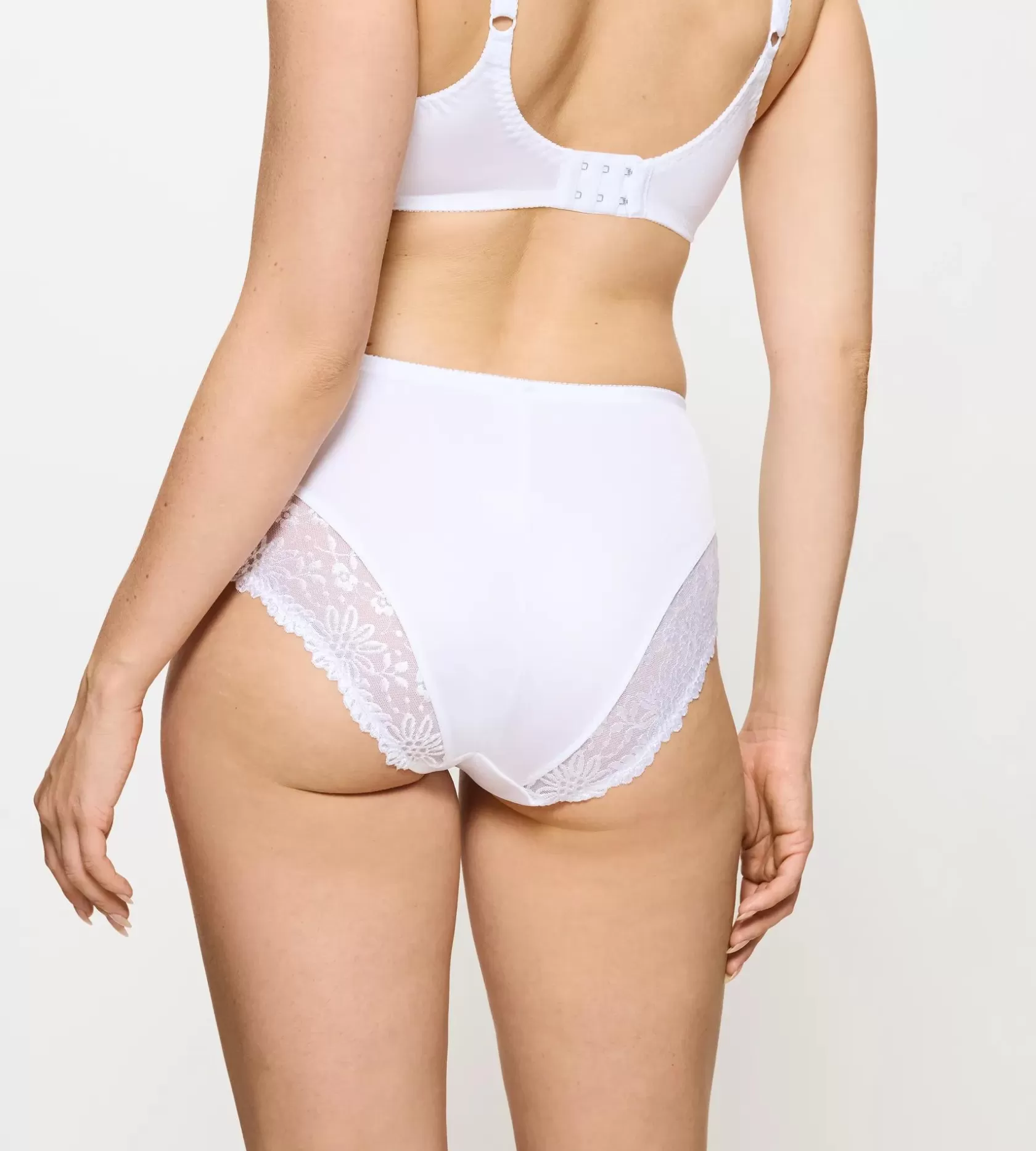 ladyform_soft_5-1.webp Triumph LADYFORM SOFT White Sale