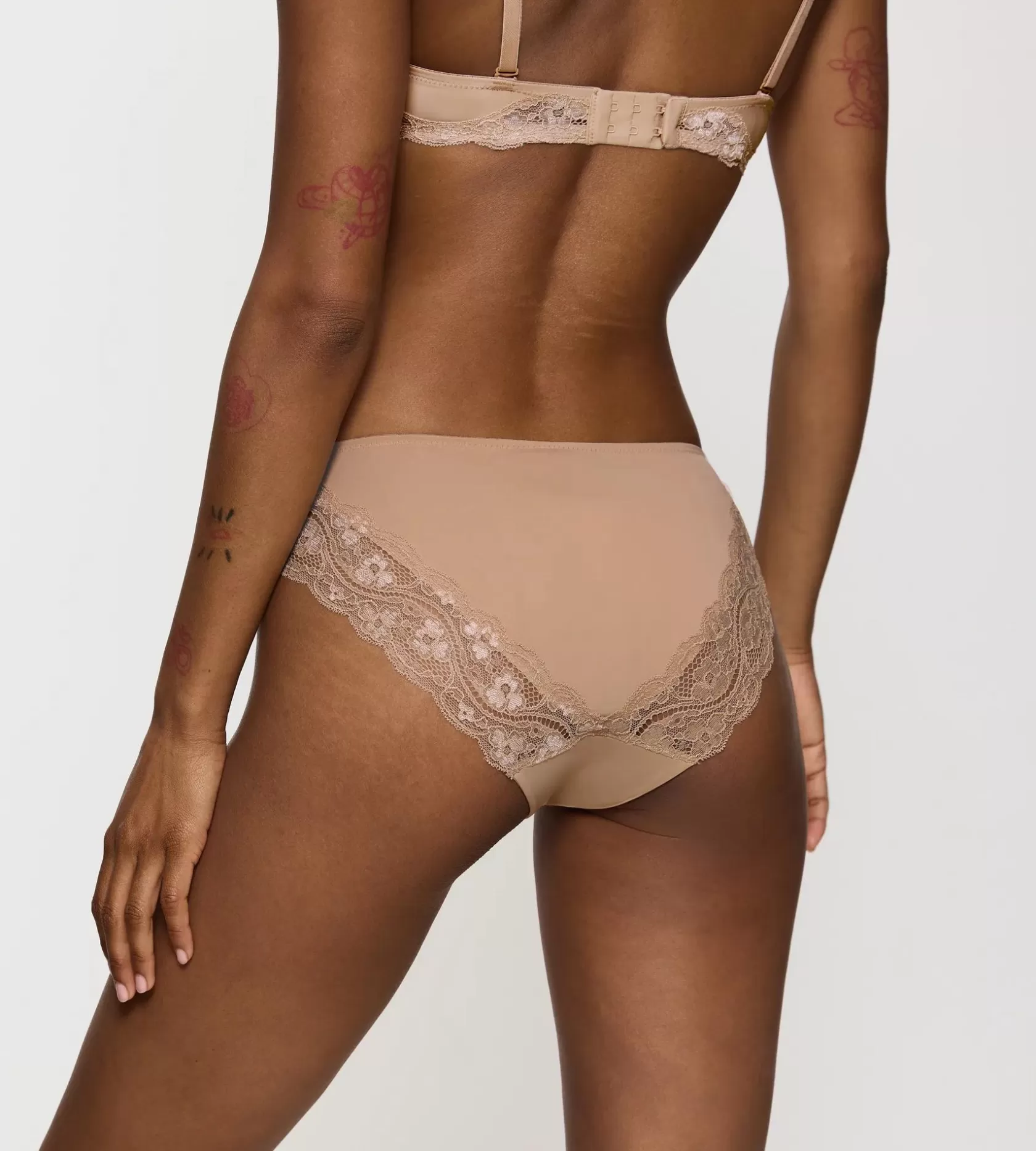 lovely_micro_5-8.webp Triumph LOVELY MICRO SmoothSkin Outlet