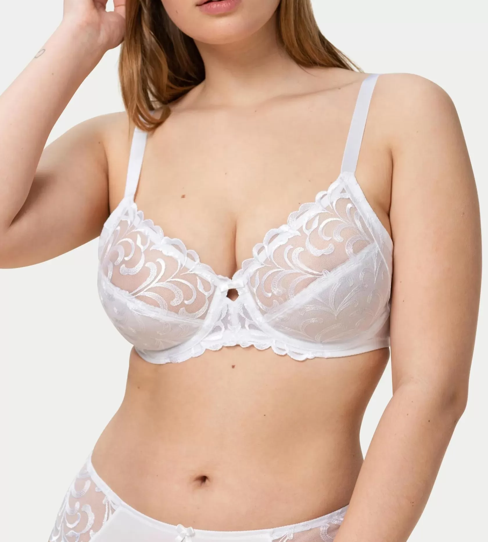 modern_finesse_6-6.webp Triumph MODERN FINESSE White Cheap