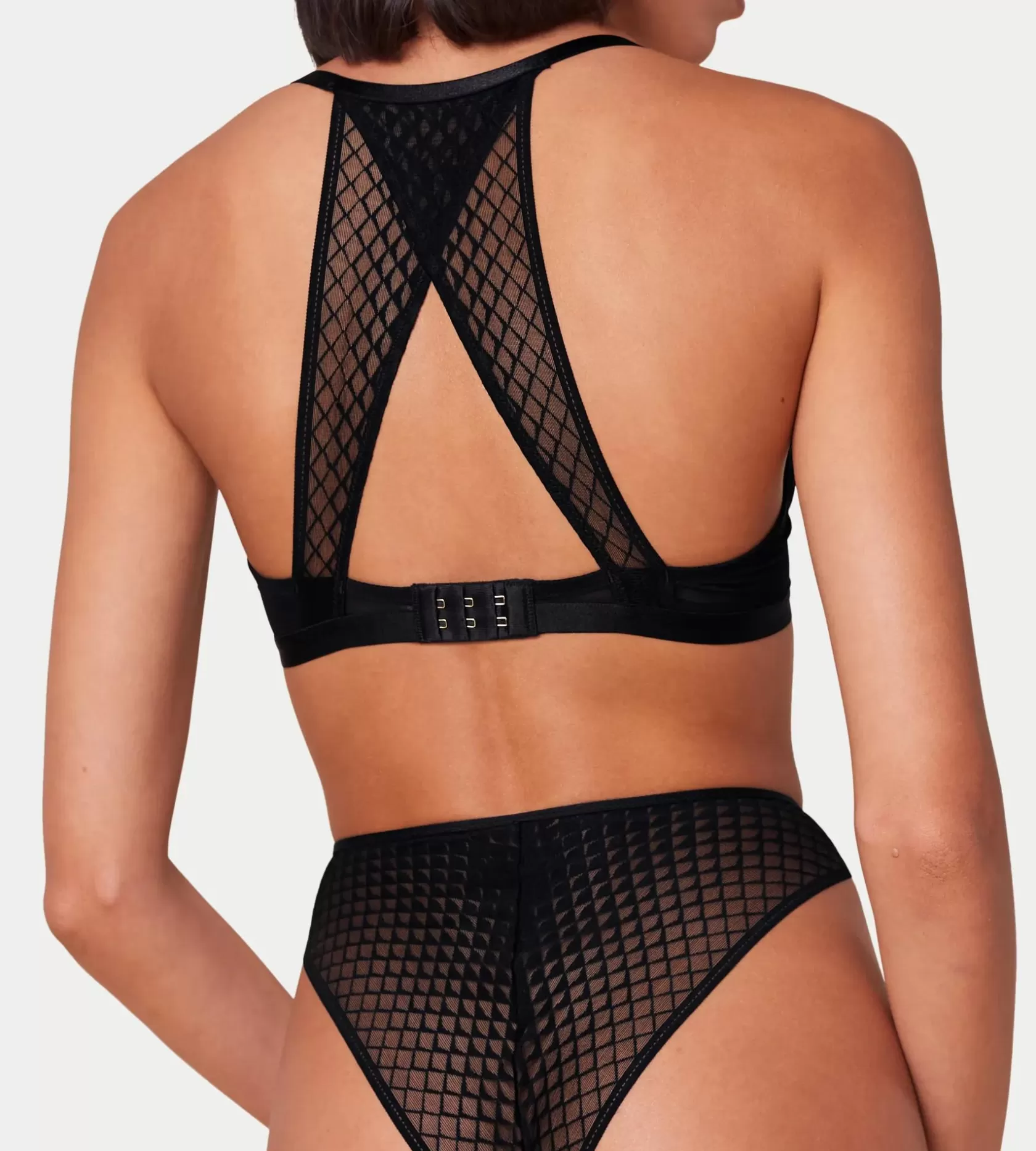 mysterious_spotlight_5-1.webp Triumph MYSTERIOUS SPOTLIGHT Black Flash Sale