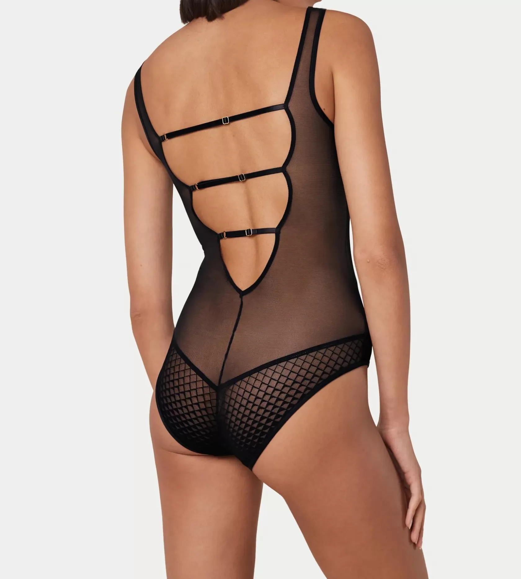 mysterious_spotlight_5.webp Triumph MYSTERIOUS SPOTLIGHT Black Shop