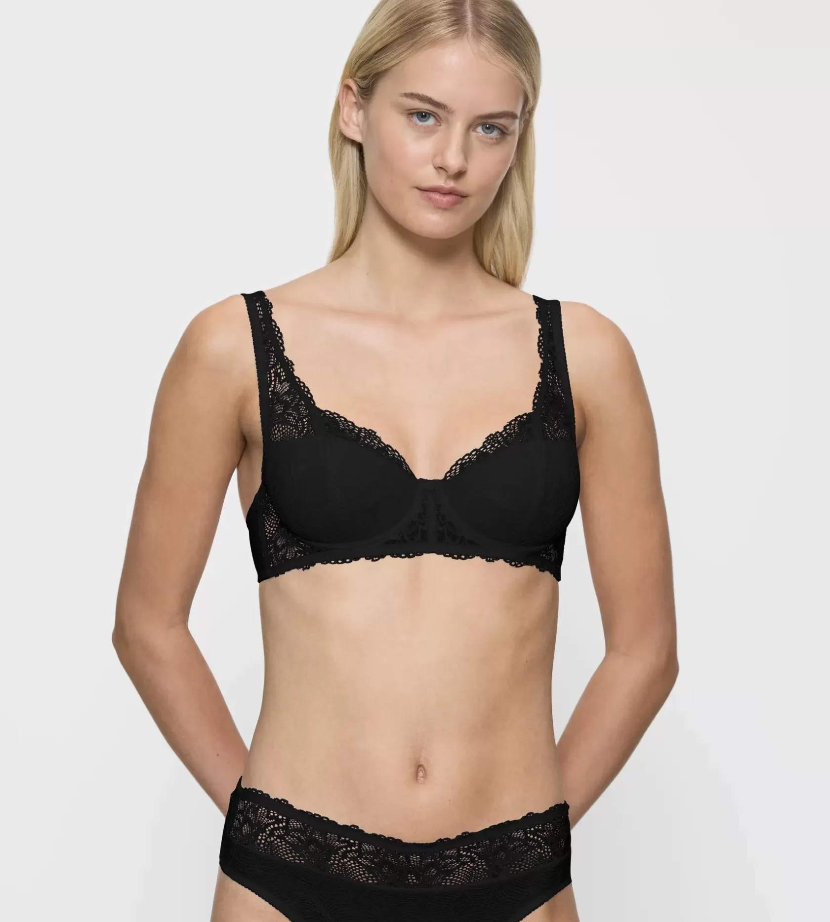 Triumph O - LIGHT PAONETTE T Black Outlet