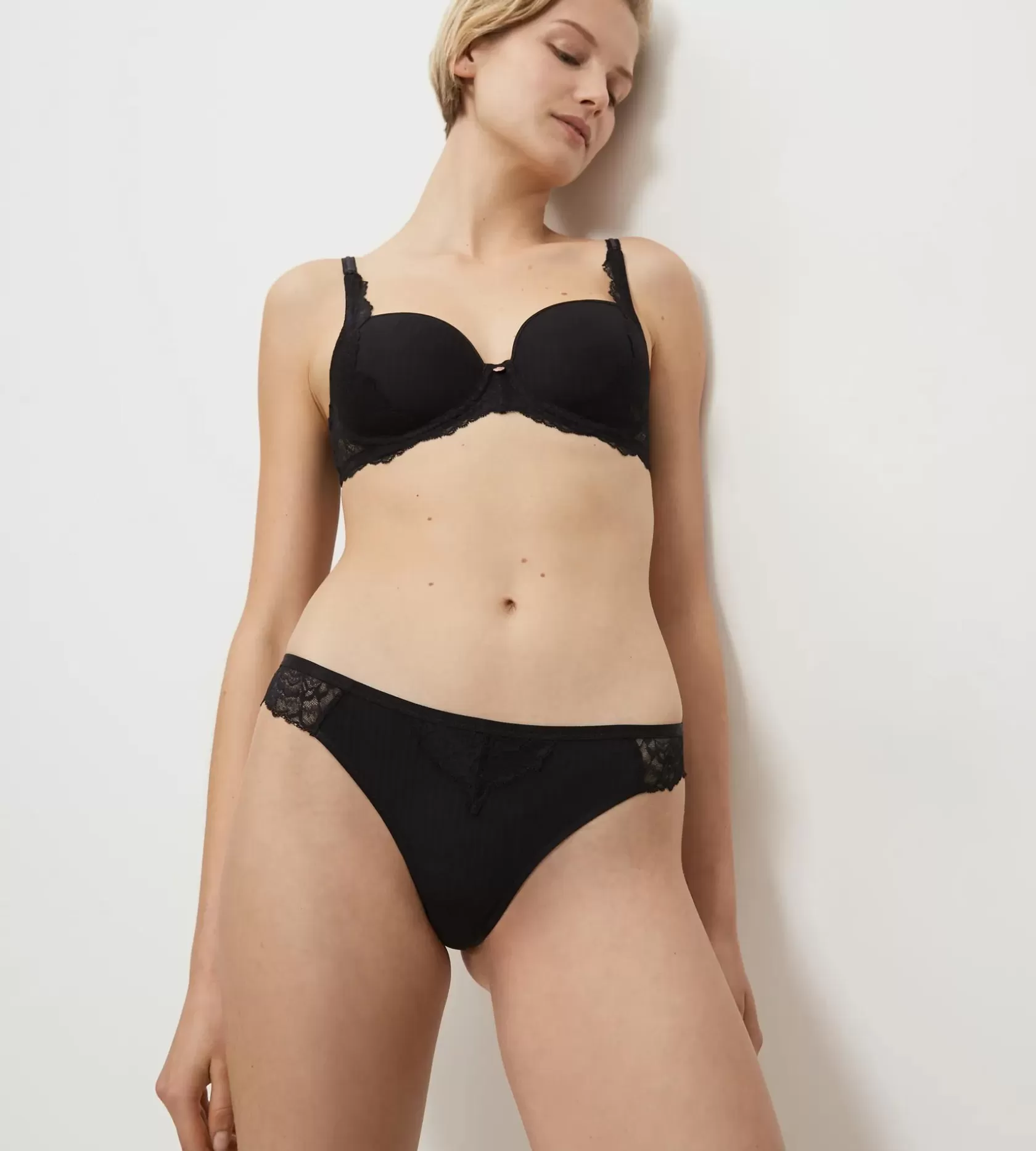 peony_florale_6-3.webp Triumph PEONY FLORALE Black Discount