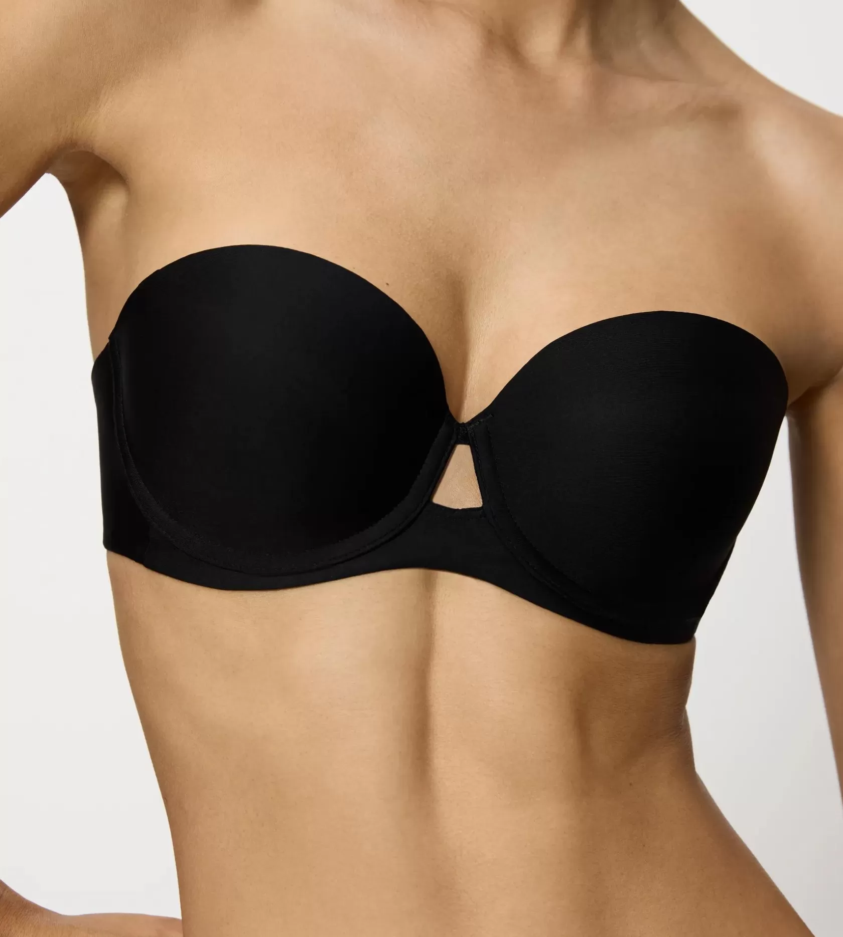 pure_micro_7-10.webp Triumph PURE MICRO Black Discount