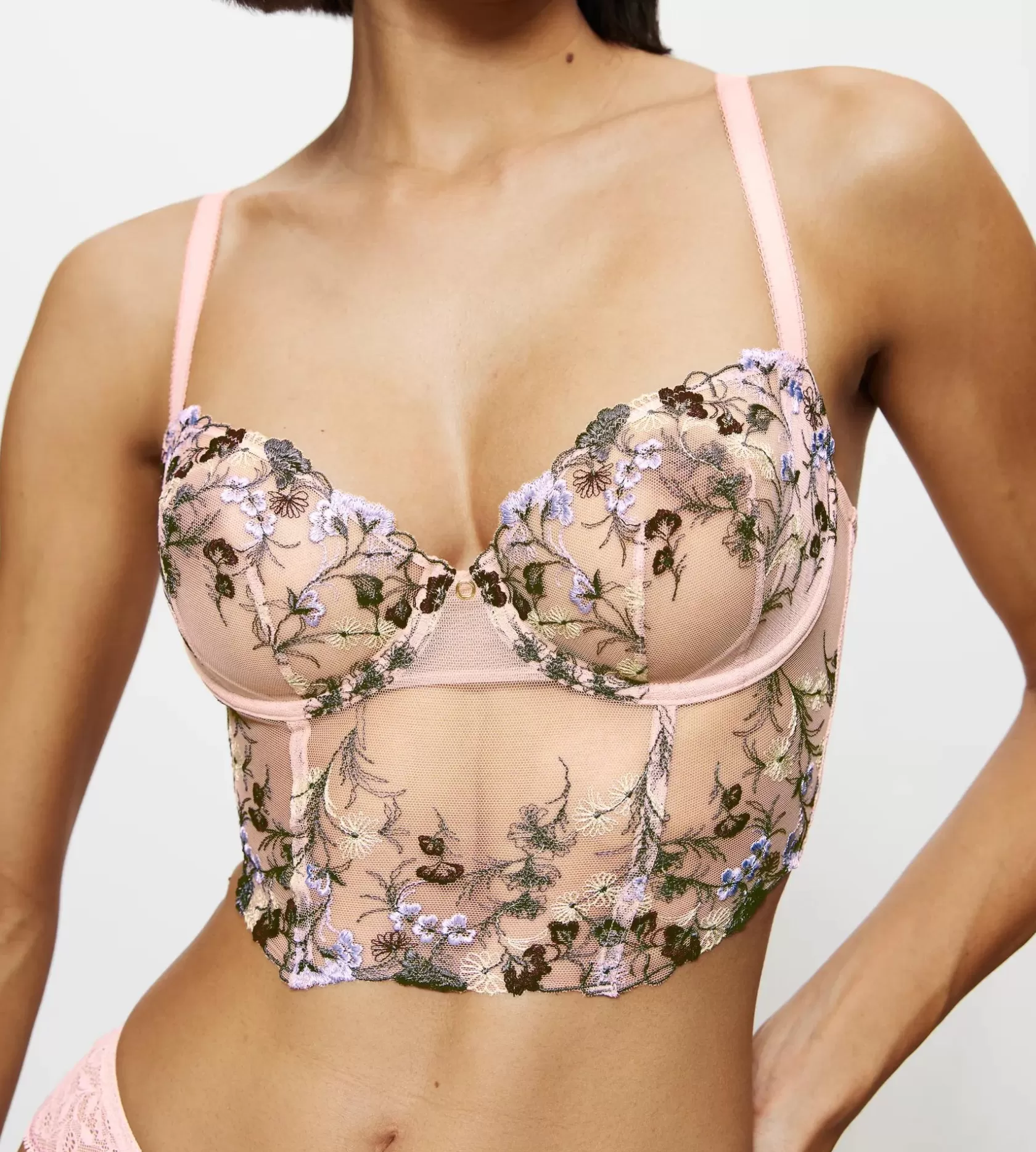 sensual_spotlight_7-4.webp Triumph SENSUAL SPOTLIGHT FoundationNude Discount