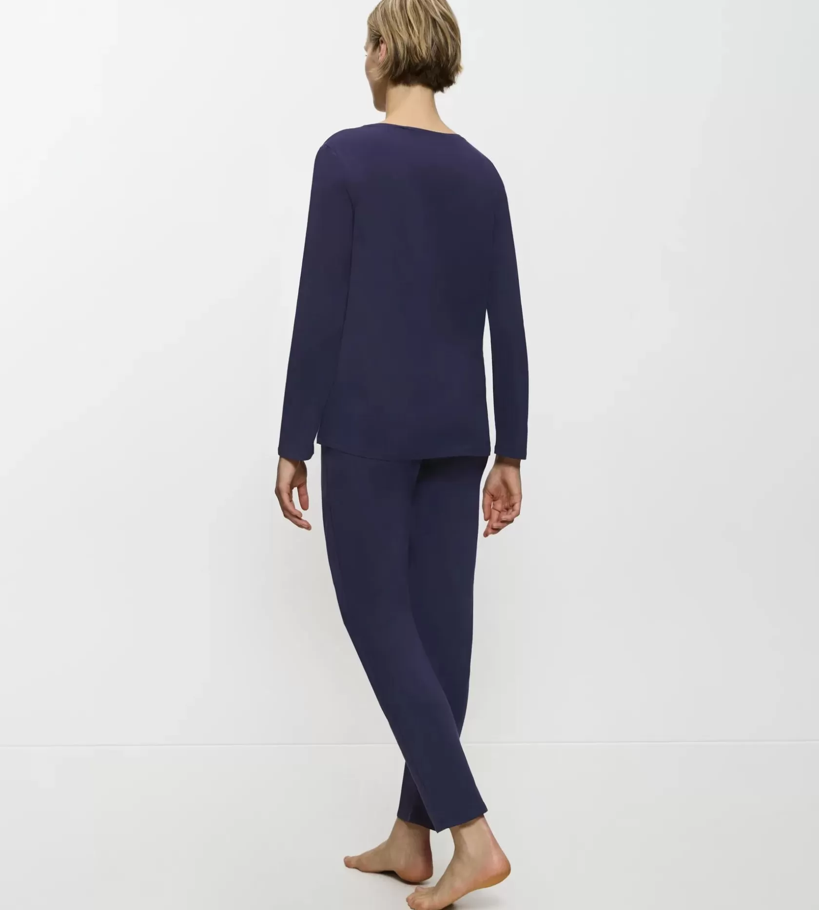 sets_5-3.webp Triumph SETS SkyLine Fashion