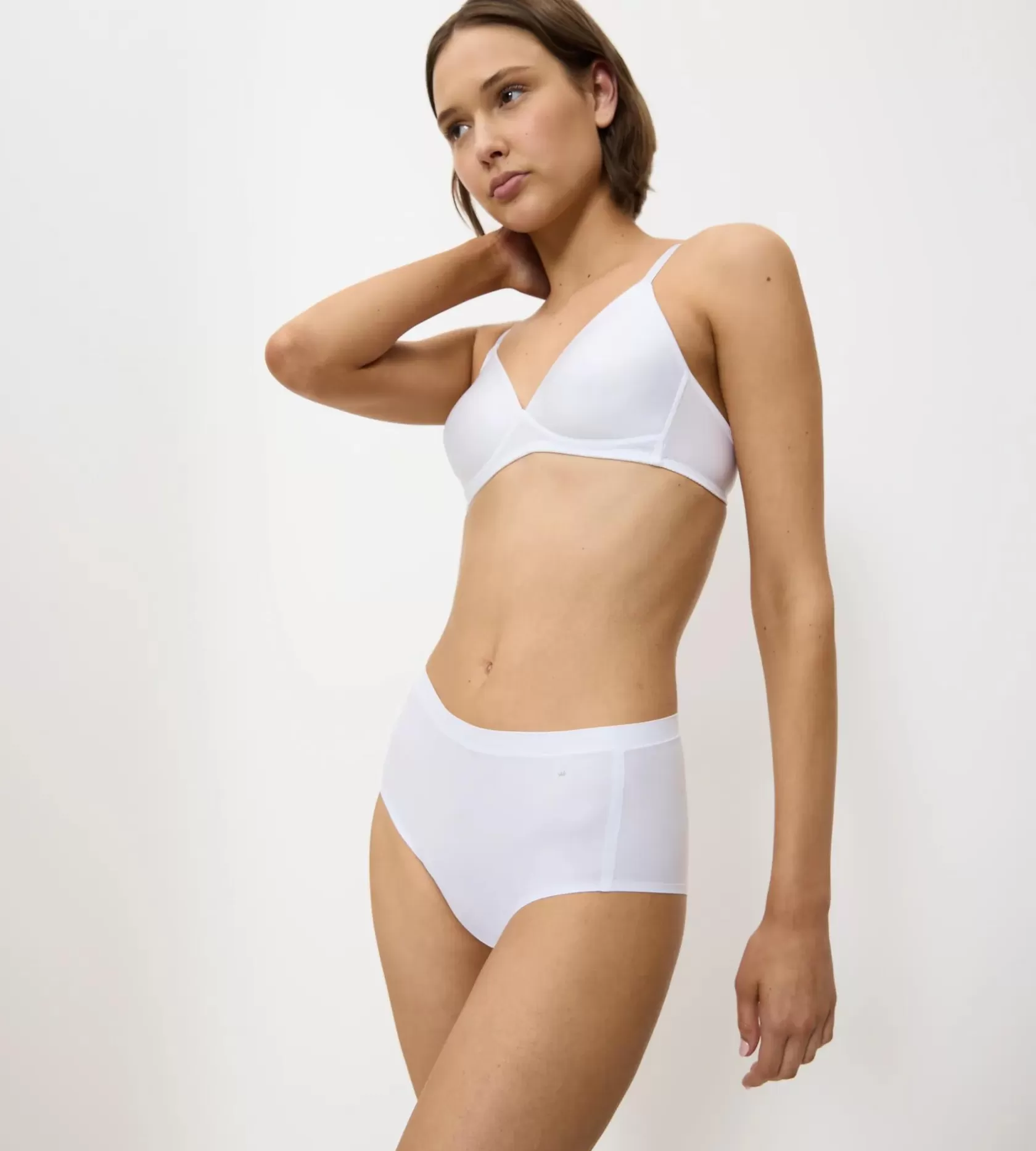 smart_micro_6-1.webp Triumph SMART MICRO White Cheap