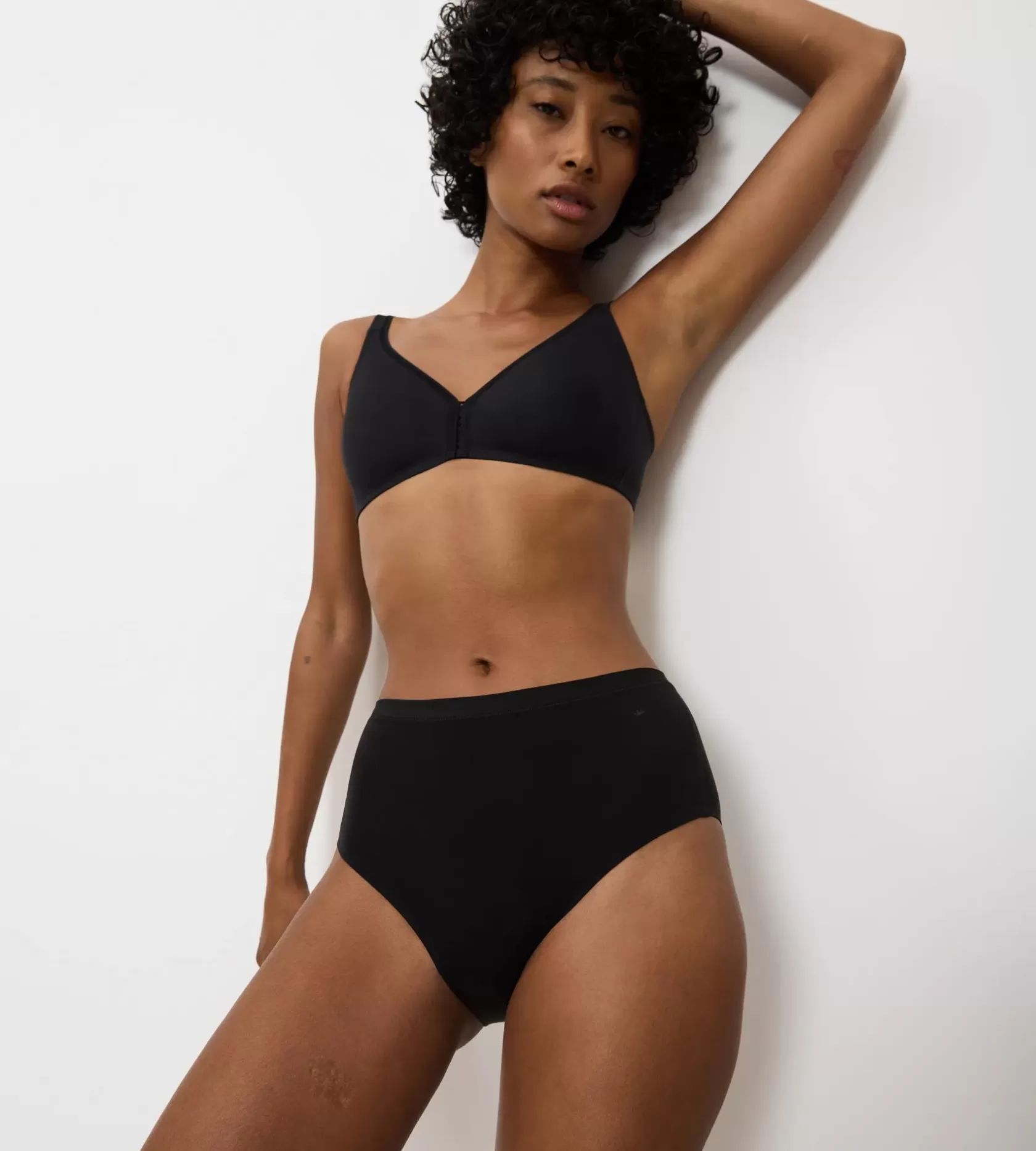 smart_natural_7-13.webp Triumph SMART NATURAL Black Hot