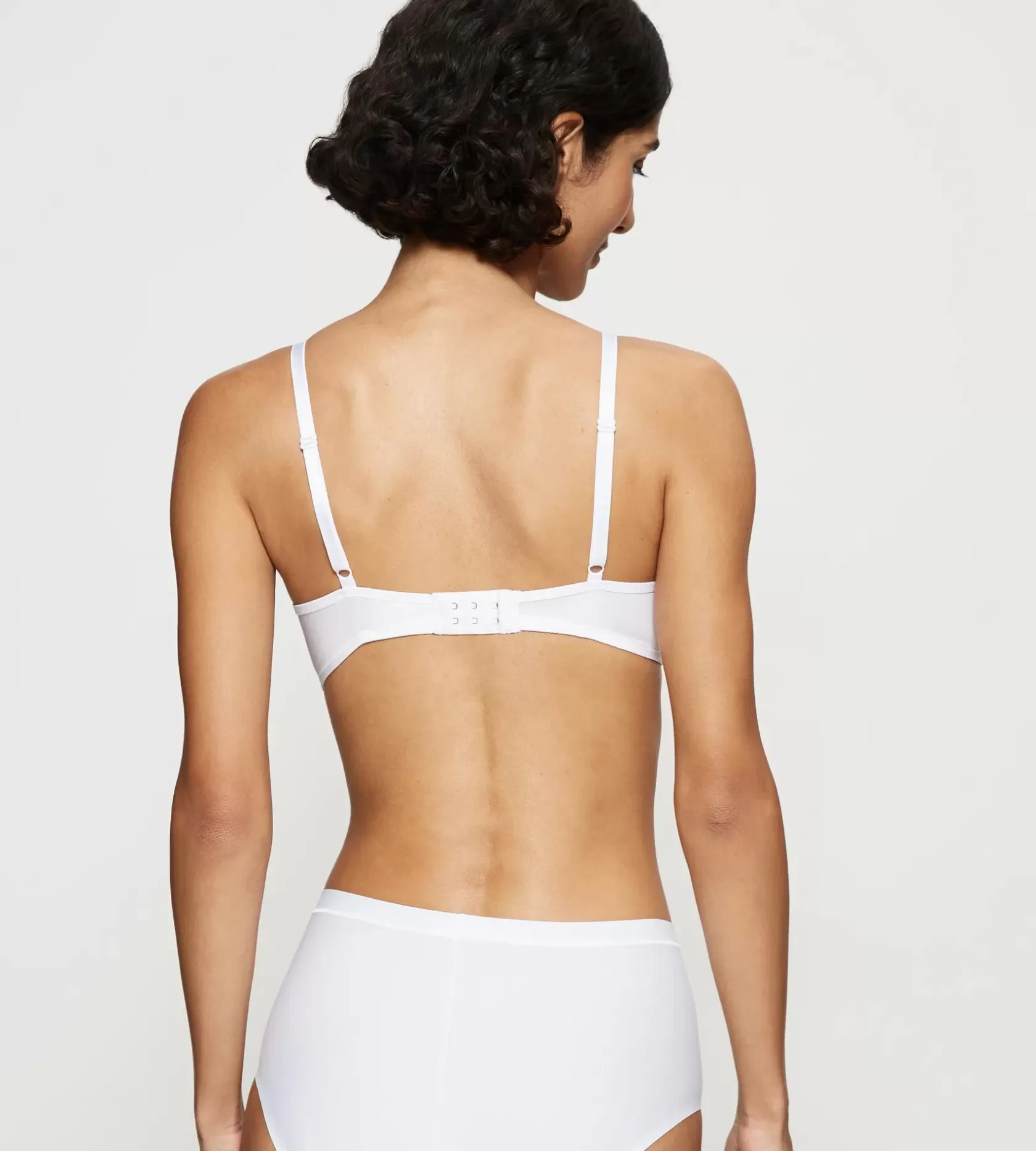 soft_sensation_5-1.webp Triumph SOFT SENSATION White Sale